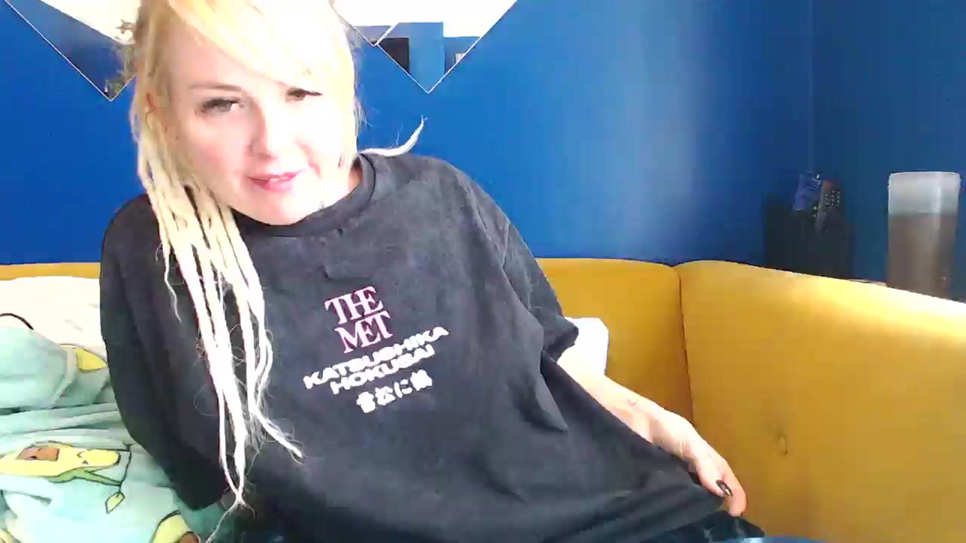Gallery image thumbnail from pixieDread's myfreecams stream on, 12/02/2025, 14:36 image 4 of 20