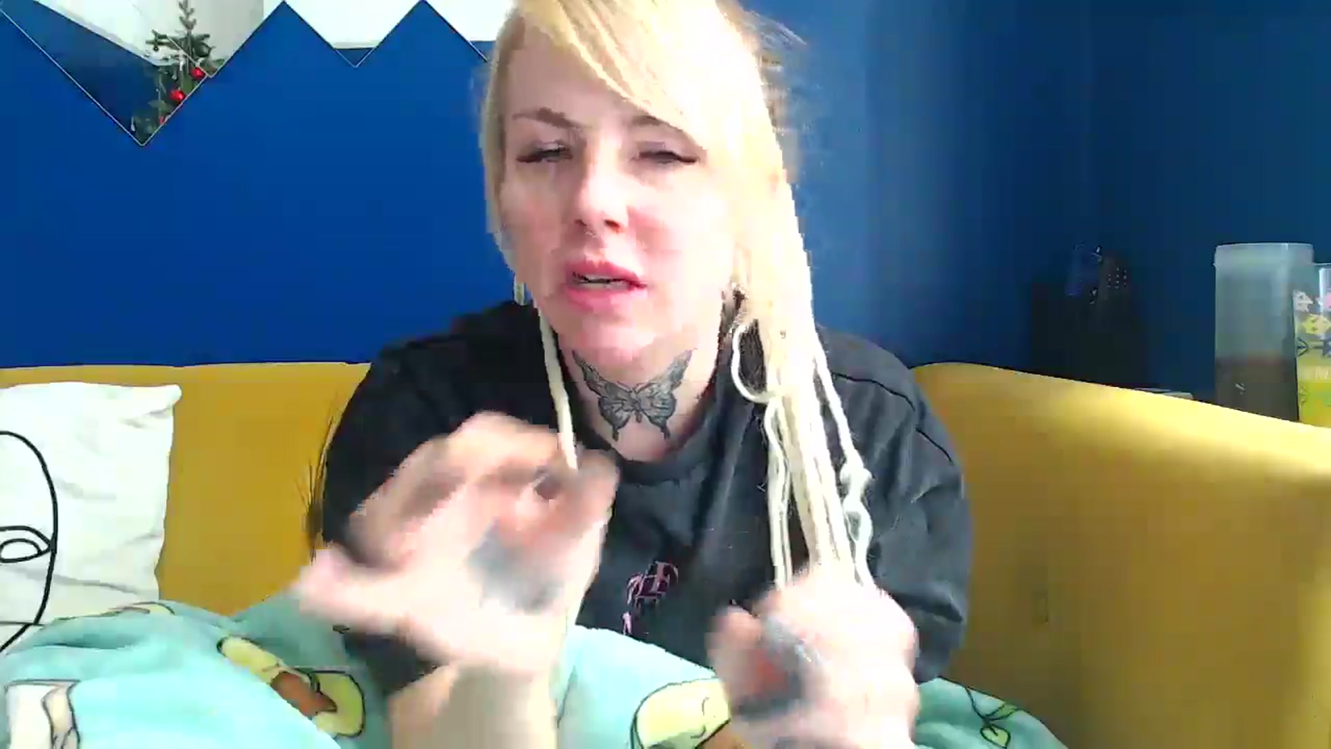 Gallery image thumbnail from pixieDread's myfreecams stream on, 12/02/2025, 14:36 image 11 of 20