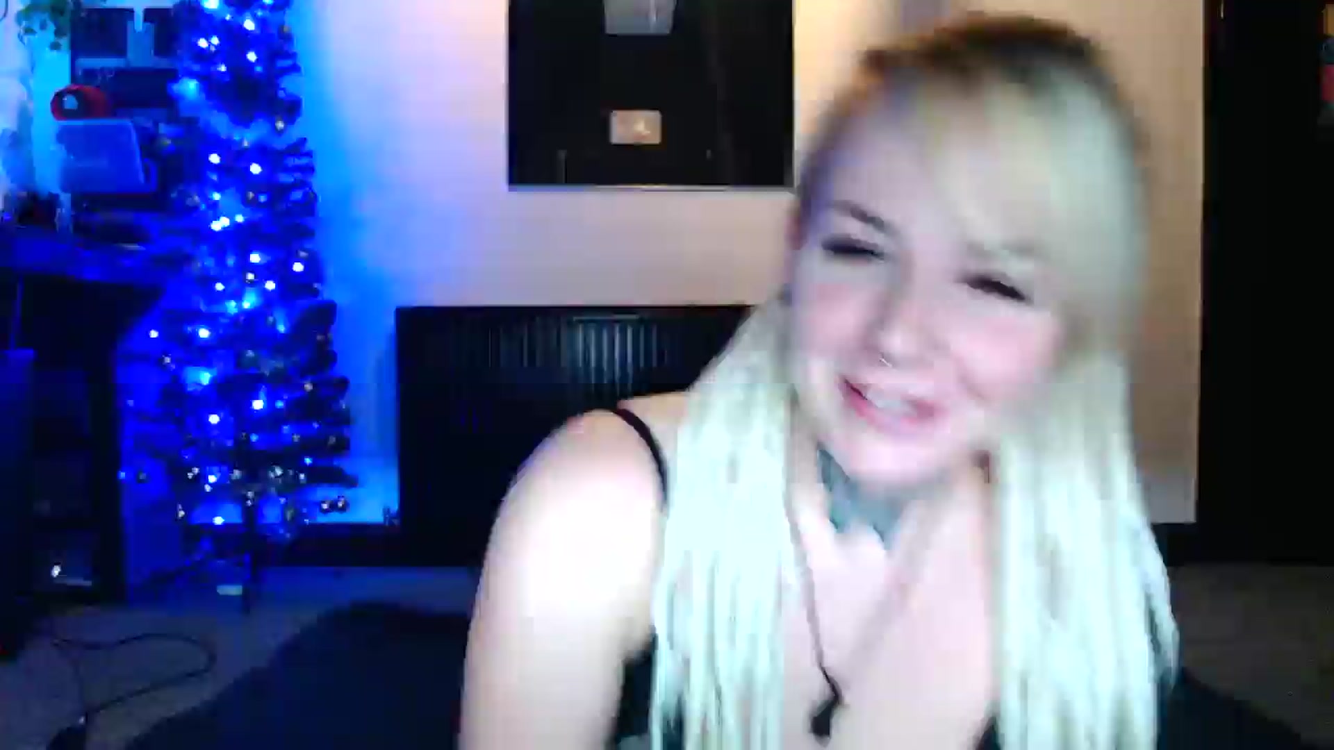Gallery image thumbnail from pixieDread's myfreecams stream on, 12/16/2025, 13:01 image 10 of 20