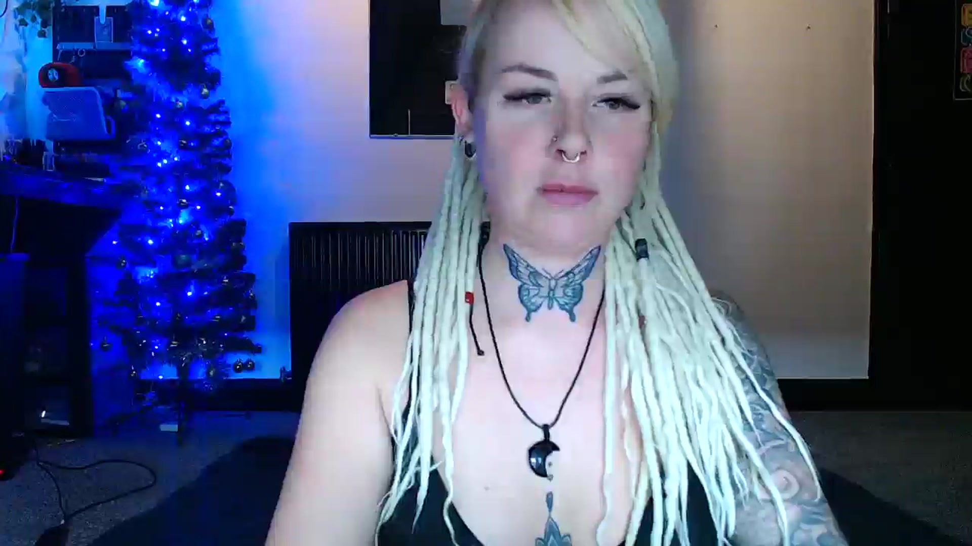 Gallery image thumbnail from pixieDread's myfreecams stream on, 12/16/2025, 13:01 image 2 of 20