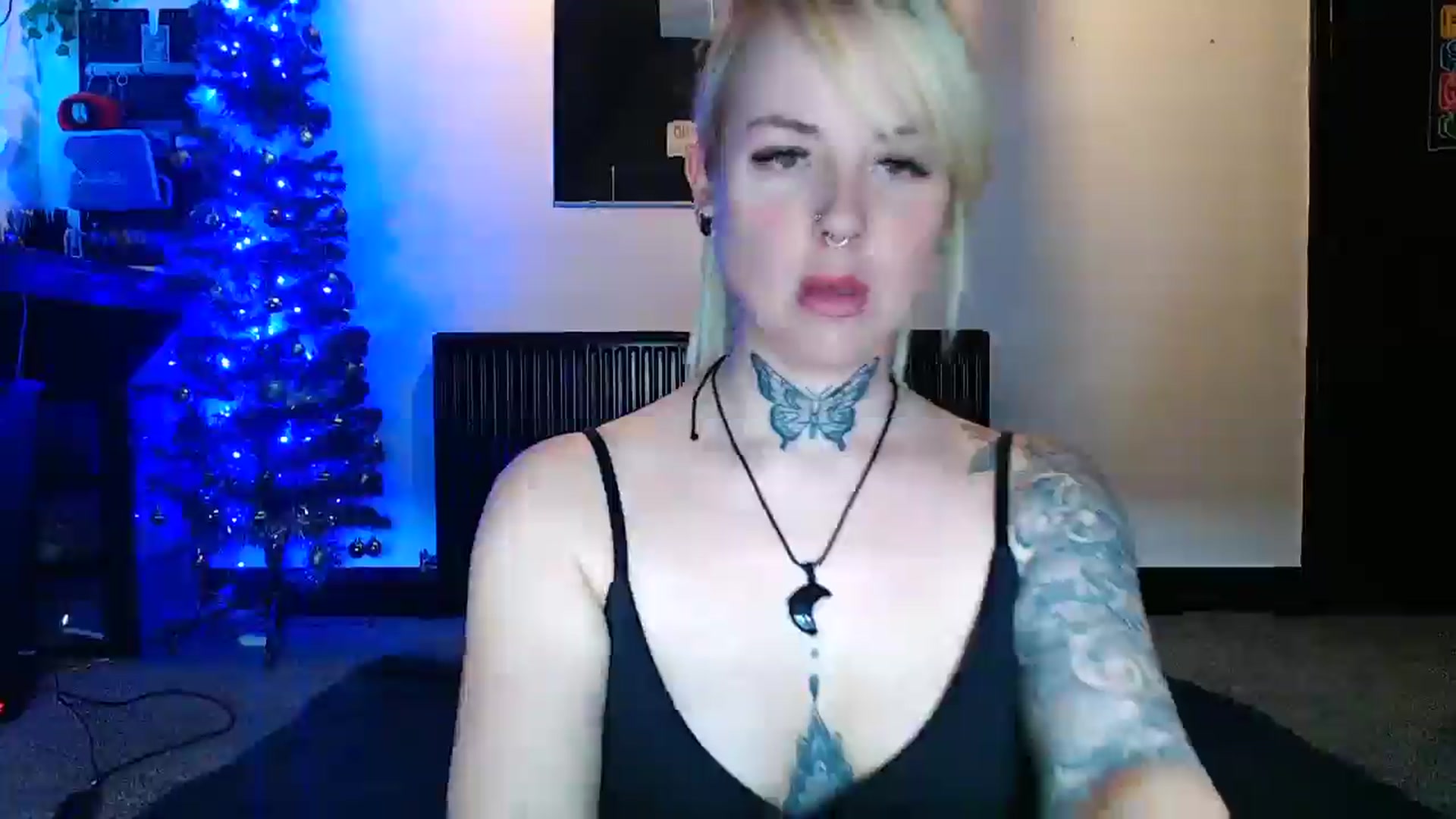 Gallery image thumbnail from pixieDread's myfreecams stream on, 12/16/2025, 13:01 image 8 of 20