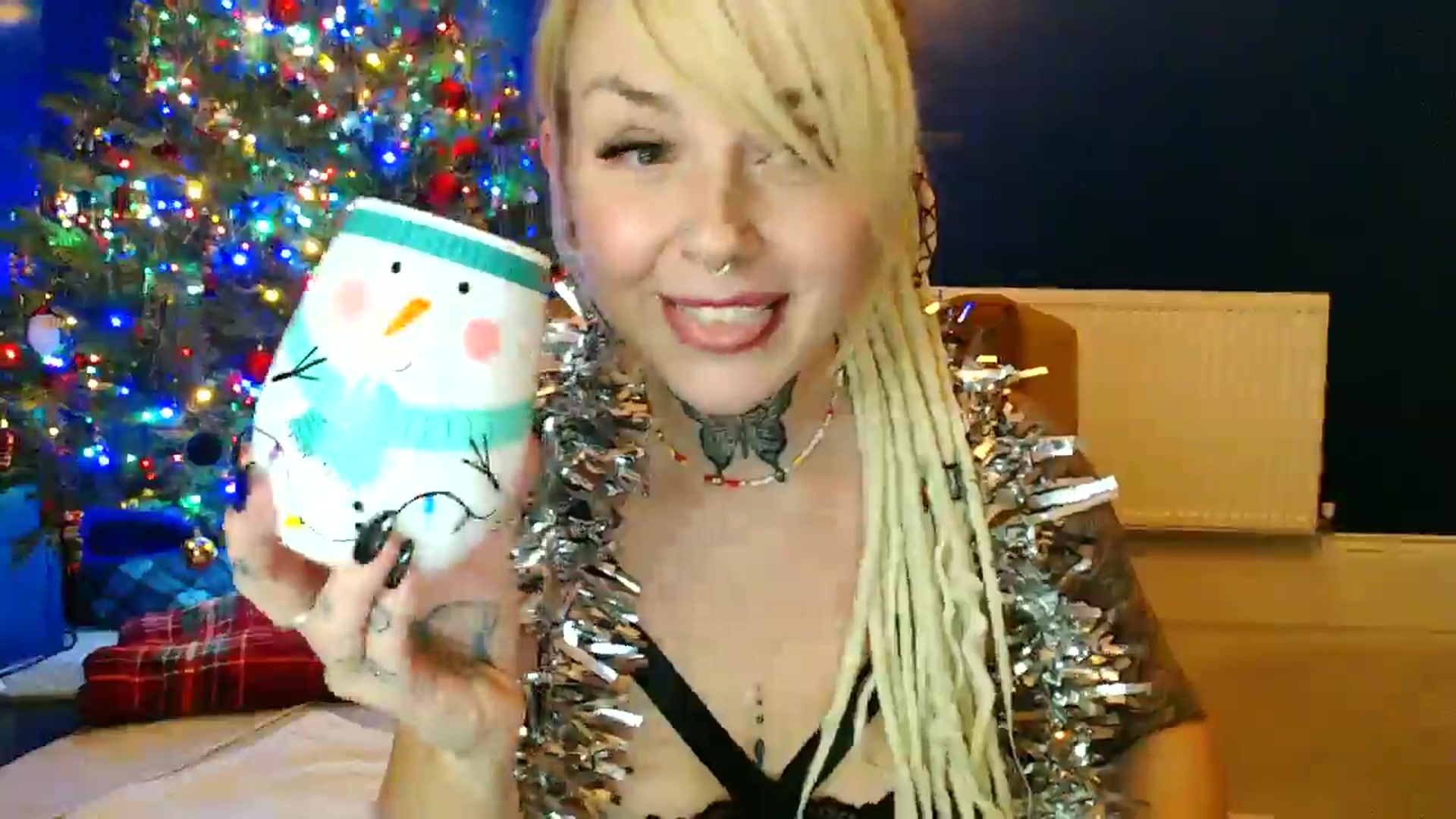Gallery image thumbnail from pixieDread's myfreecams stream on, 12/19/2025, 22:20 image 11 of 20