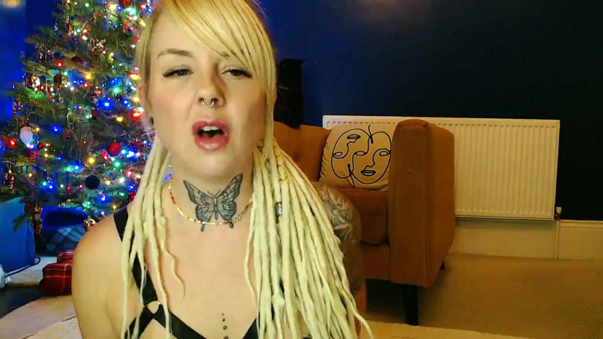Gallery image thumbnail from pixieDread's myfreecams stream on, 12/19/2025, 22:20 image 4 of 20