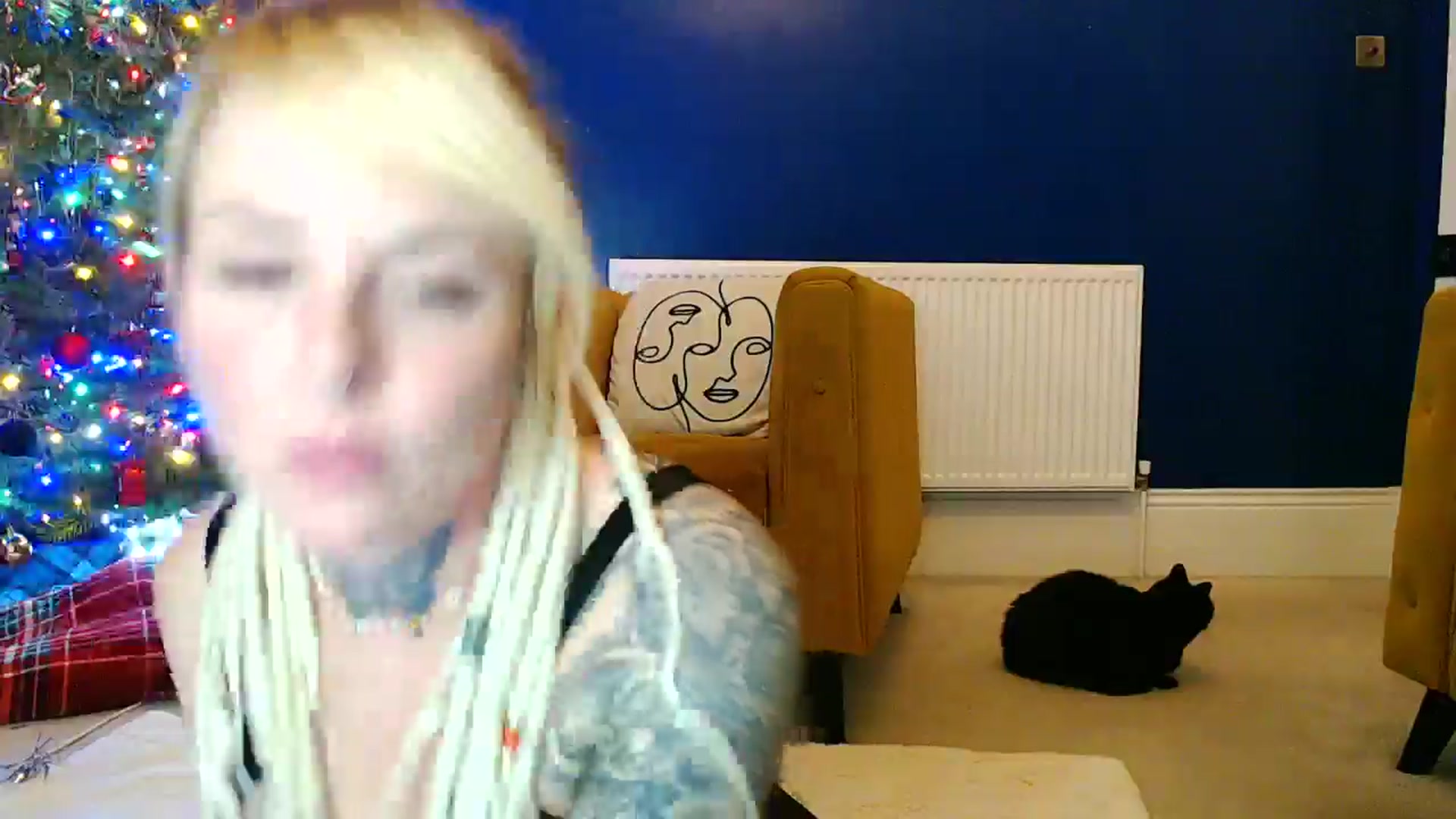 Gallery image thumbnail from pixieDread's myfreecams stream on, 12/19/2025, 23:03 image 18 of 20