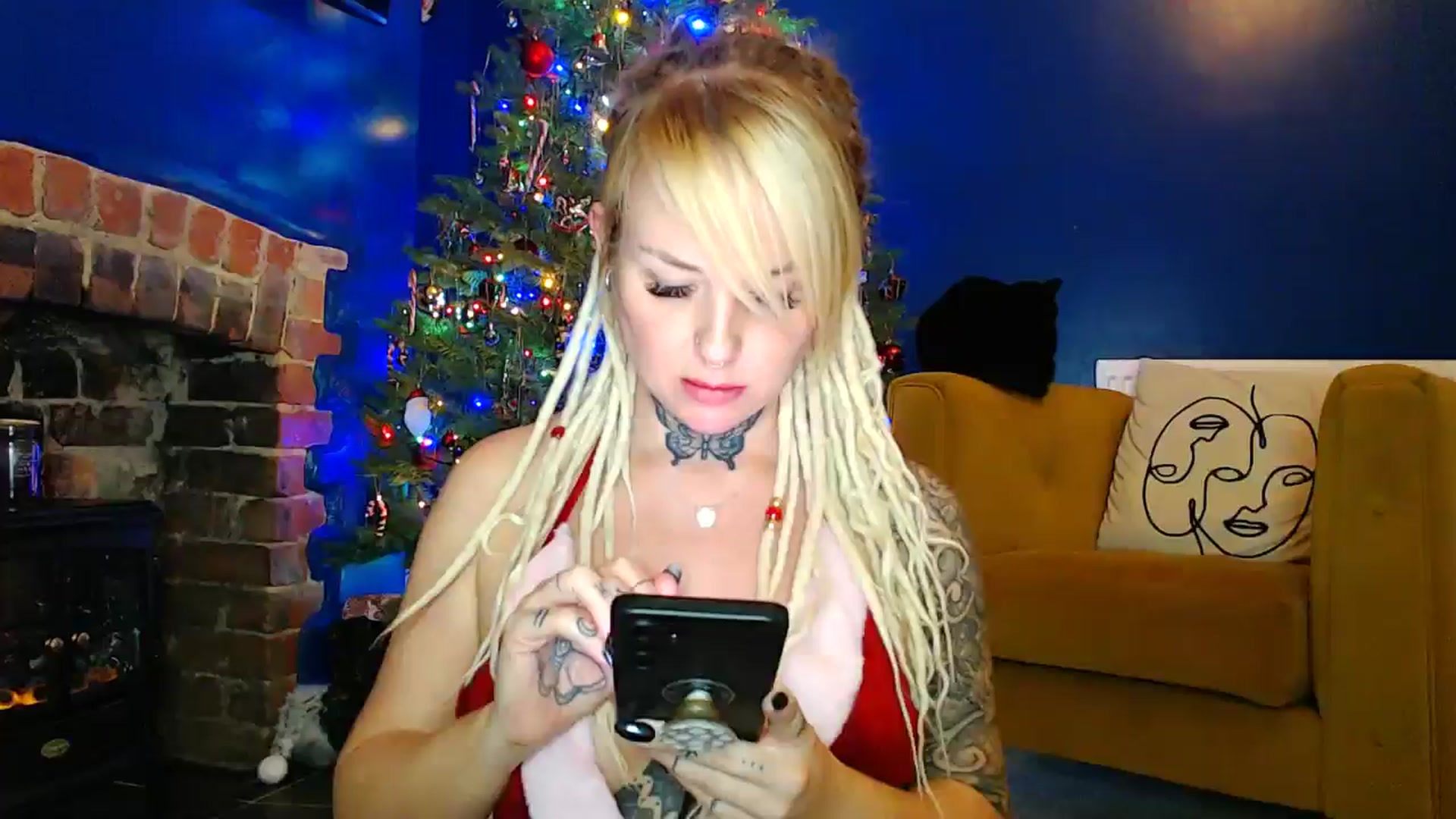 Gallery image thumbnail from pixieDread's myfreecams stream on, 12/24/2025, 19:58 image 5 of 20