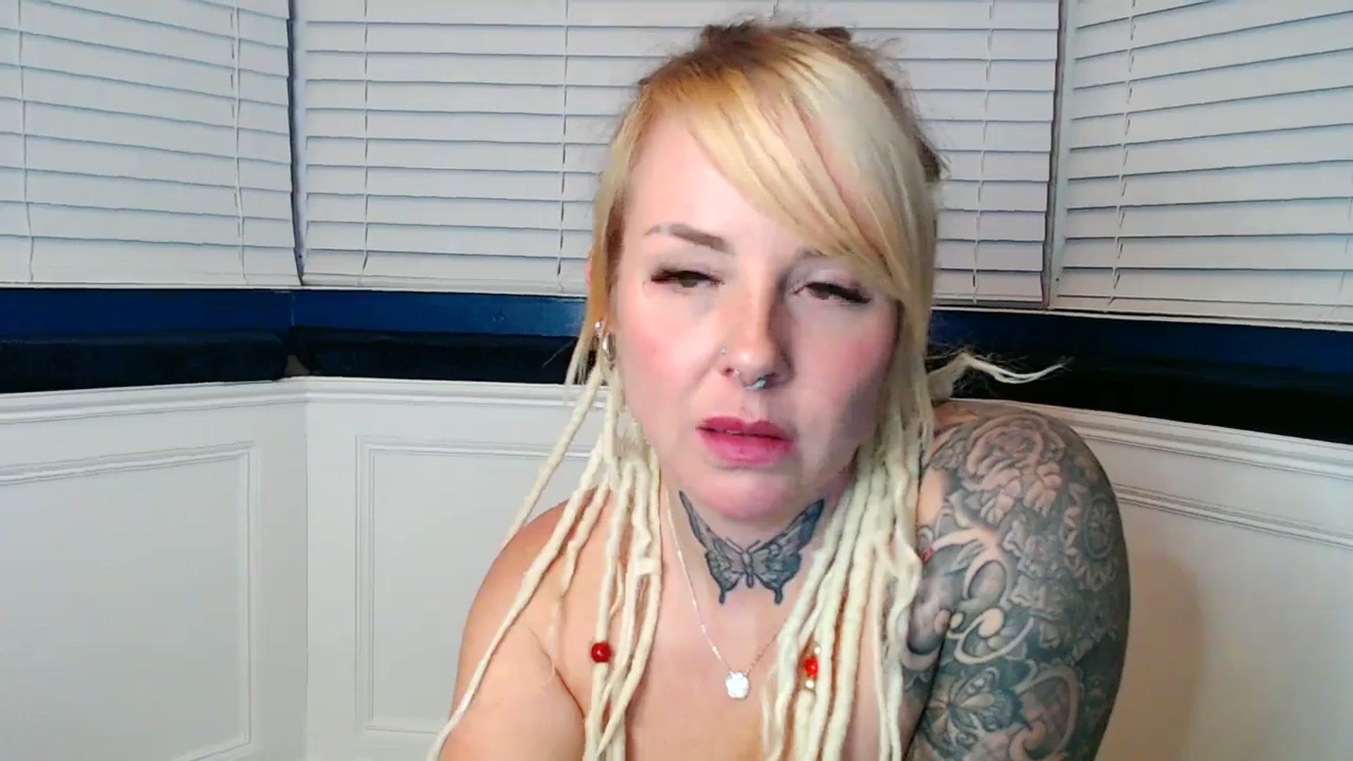 Gallery image thumbnail from pixieDread's myfreecams stream on, 12/24/2025, 21:30 image 20 of 20