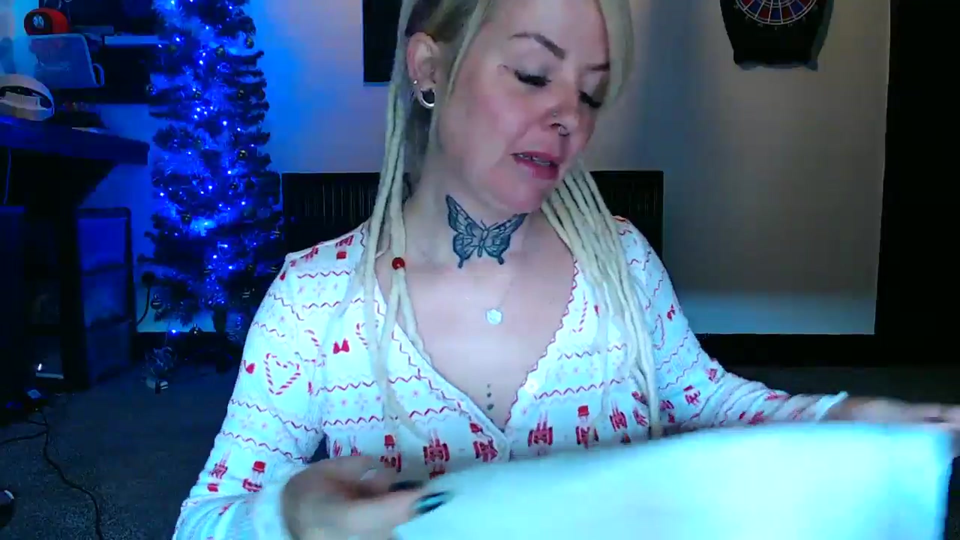 Gallery image thumbnail from pixieDread's myfreecams stream on, 12/27/2025, 12:02 image 8 of 20