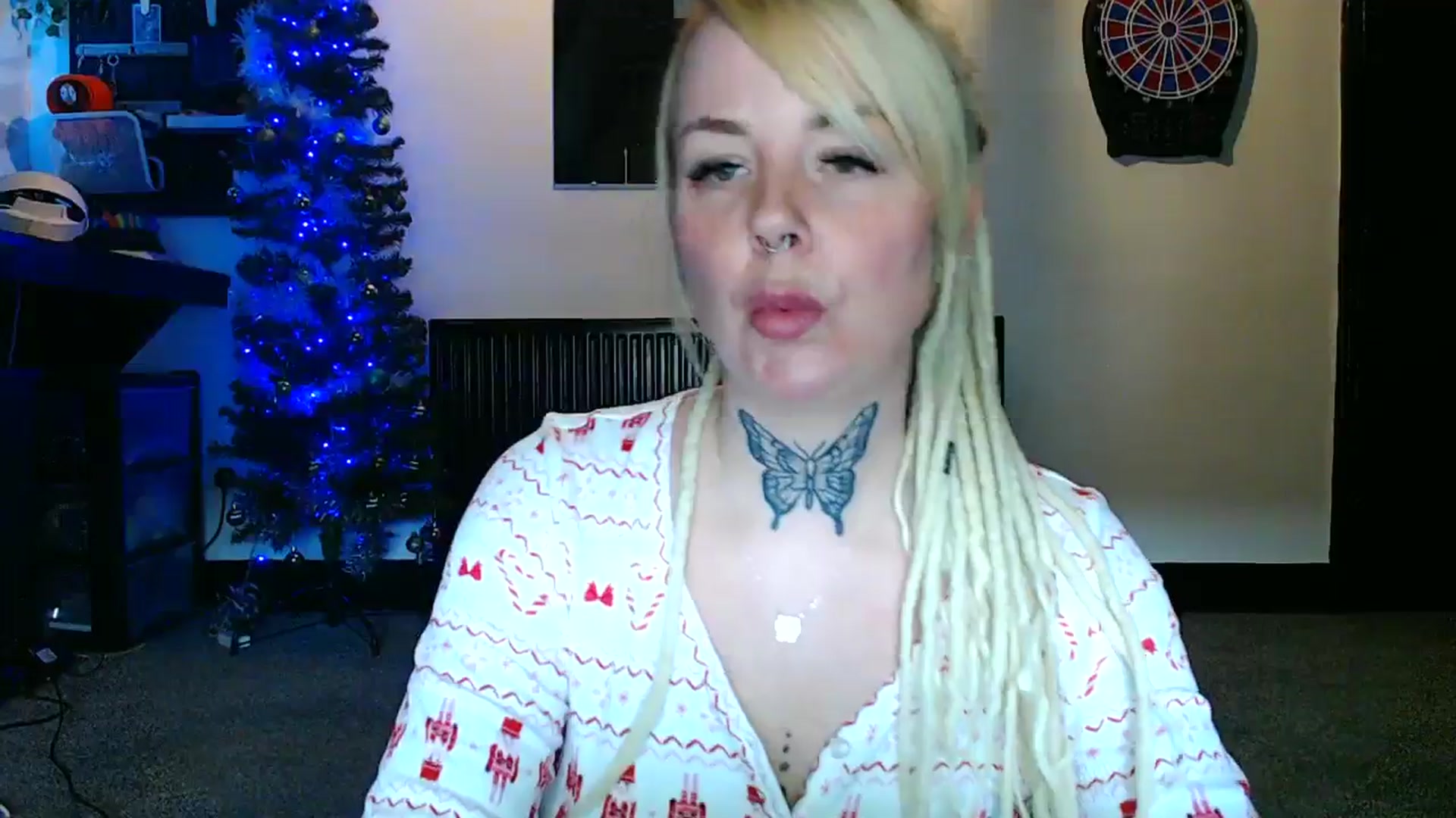 Gallery image thumbnail from pixieDread's myfreecams stream on, 12/27/2025, 12:02 image 15 of 20