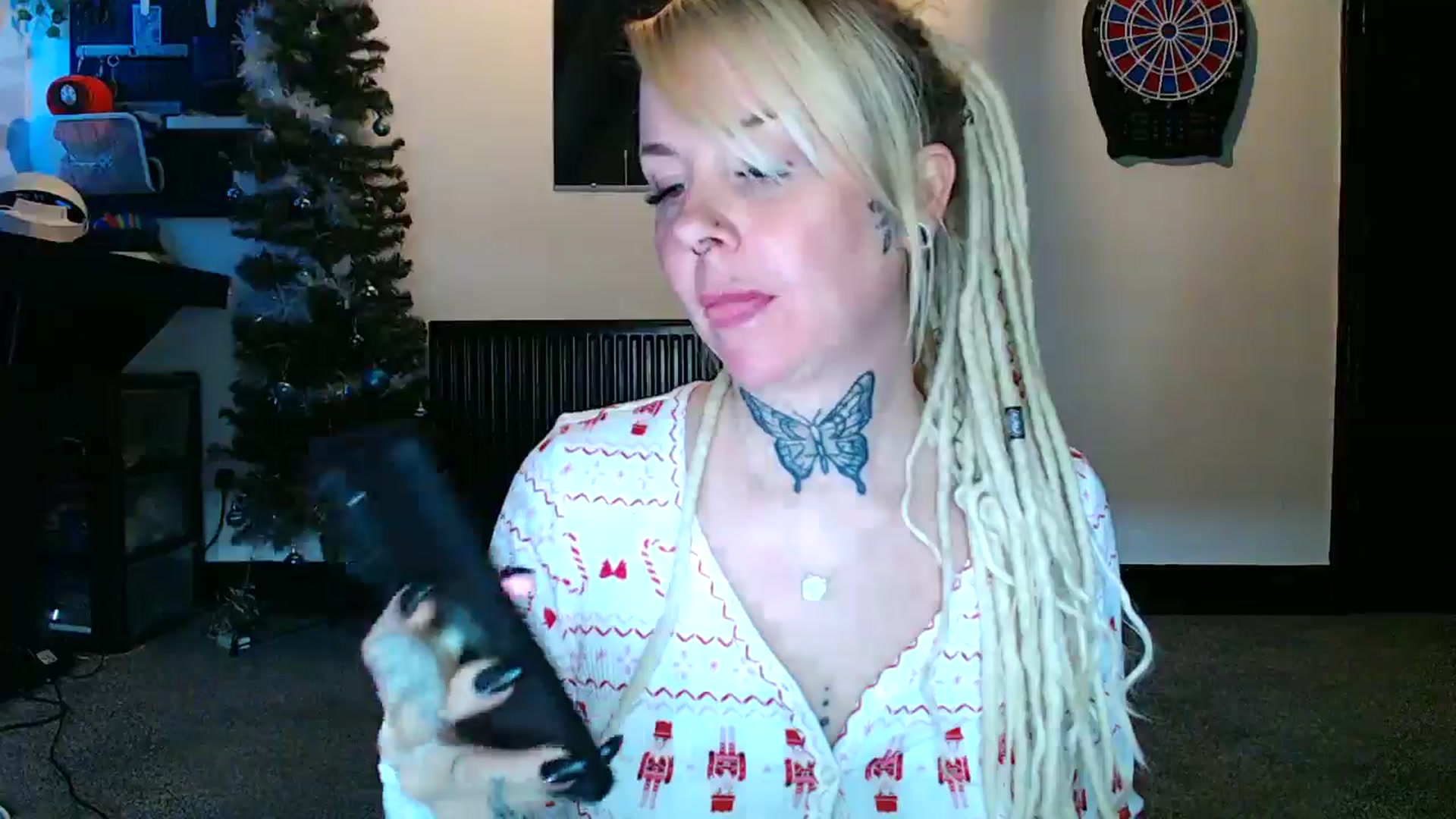 Gallery image thumbnail from pixieDread's myfreecams stream on, 12/27/2025, 12:02 image 19 of 20