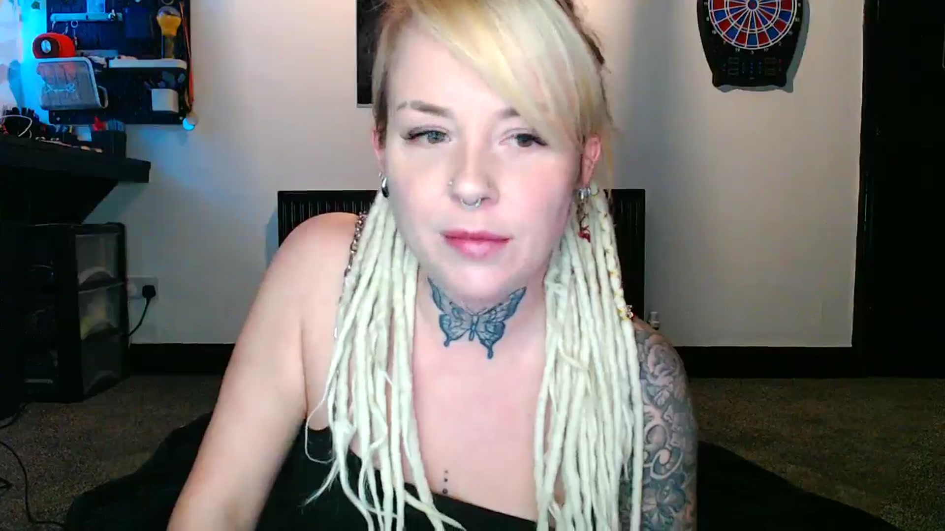 Gallery image thumbnail from pixieDread's myfreecams stream on, 01/02/2026, 19:47 image 16 of 20