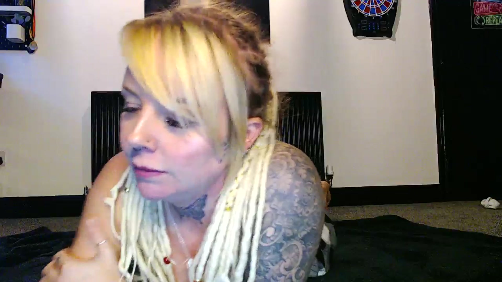 Gallery image thumbnail from pixieDread's myfreecams stream on, 01/03/2026, 16:52 image 14 of 20