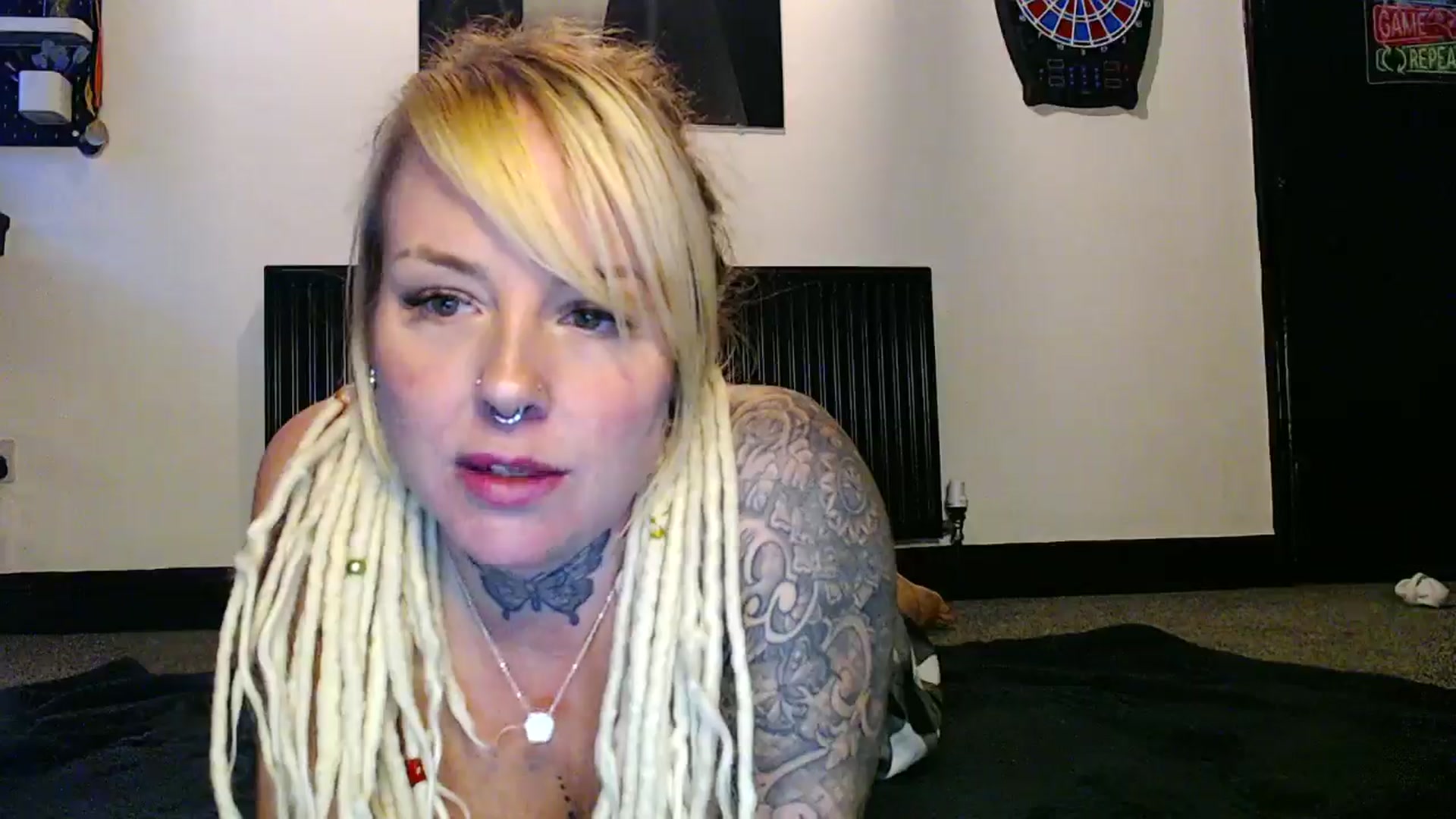 Gallery image thumbnail from pixieDread's myfreecams stream on, 01/03/2026, 16:52 image 10 of 20