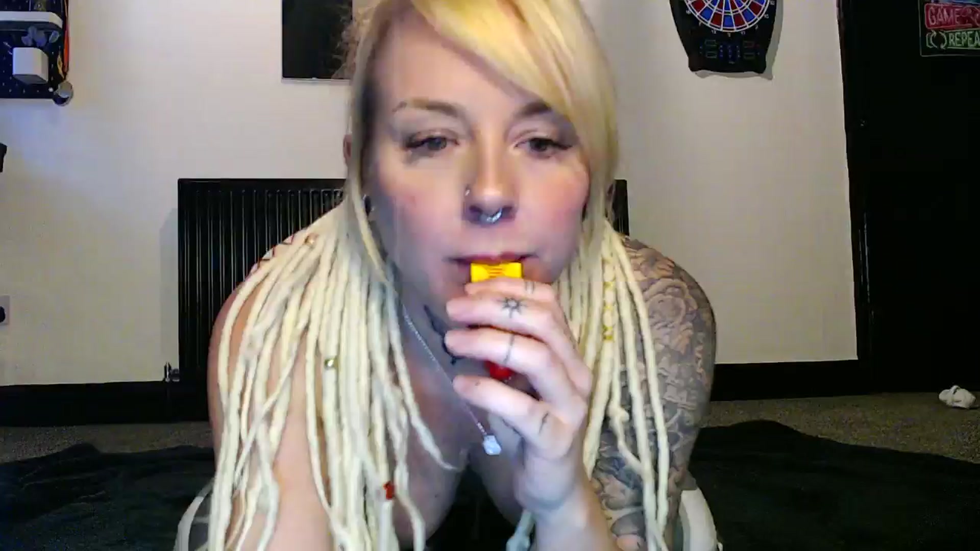 Gallery image thumbnail from pixieDread's myfreecams stream on, 01/03/2026, 16:52 image 9 of 20