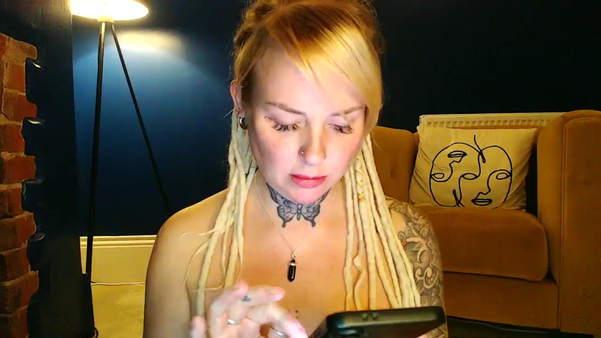Gallery image thumbnail from pixieDread's myfreecams stream on, 01/07/2026, 24:26 image 12 of 20