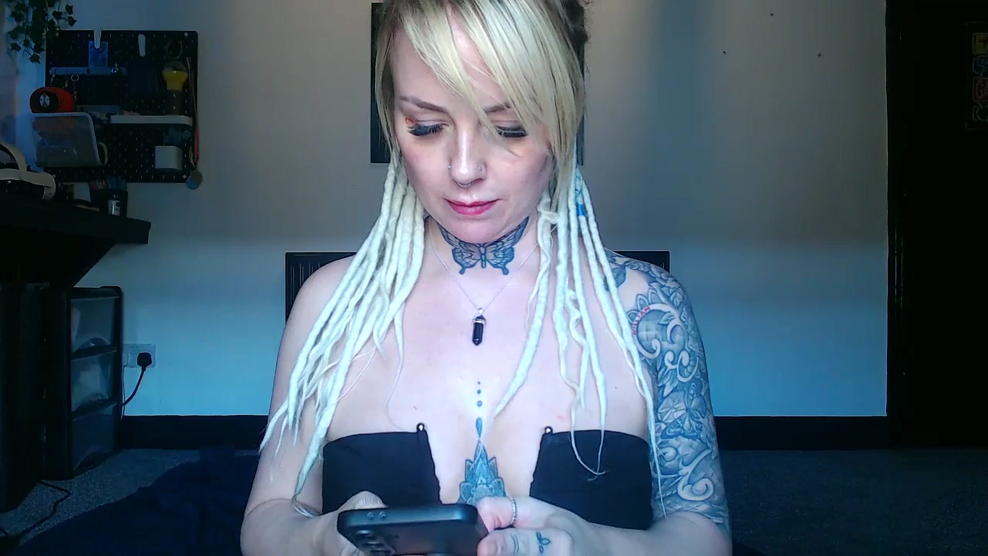 Gallery image thumbnail from pixieDread's myfreecams stream on, 01/14/2026, 13:53 image 14 of 20