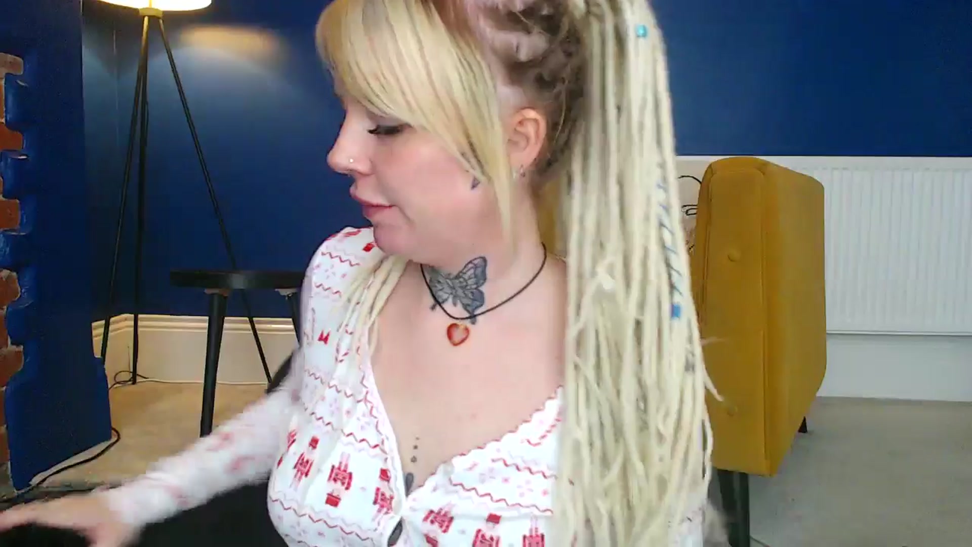 Gallery image thumbnail from pixieDread's myfreecams stream on, 01/21/2026, 11:37 image 5 of 20