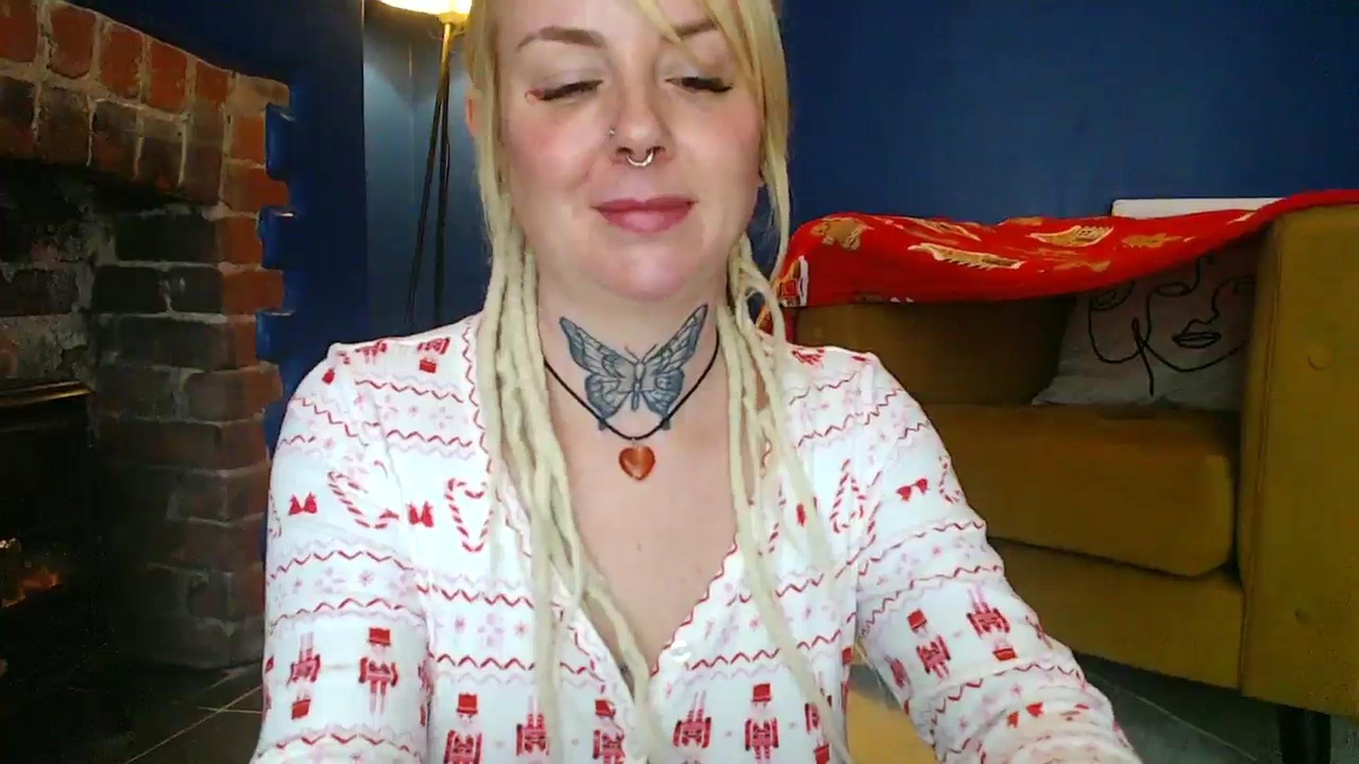 Gallery image thumbnail from pixieDread's myfreecams stream on, 01/21/2026, 13:00 image 16 of 20