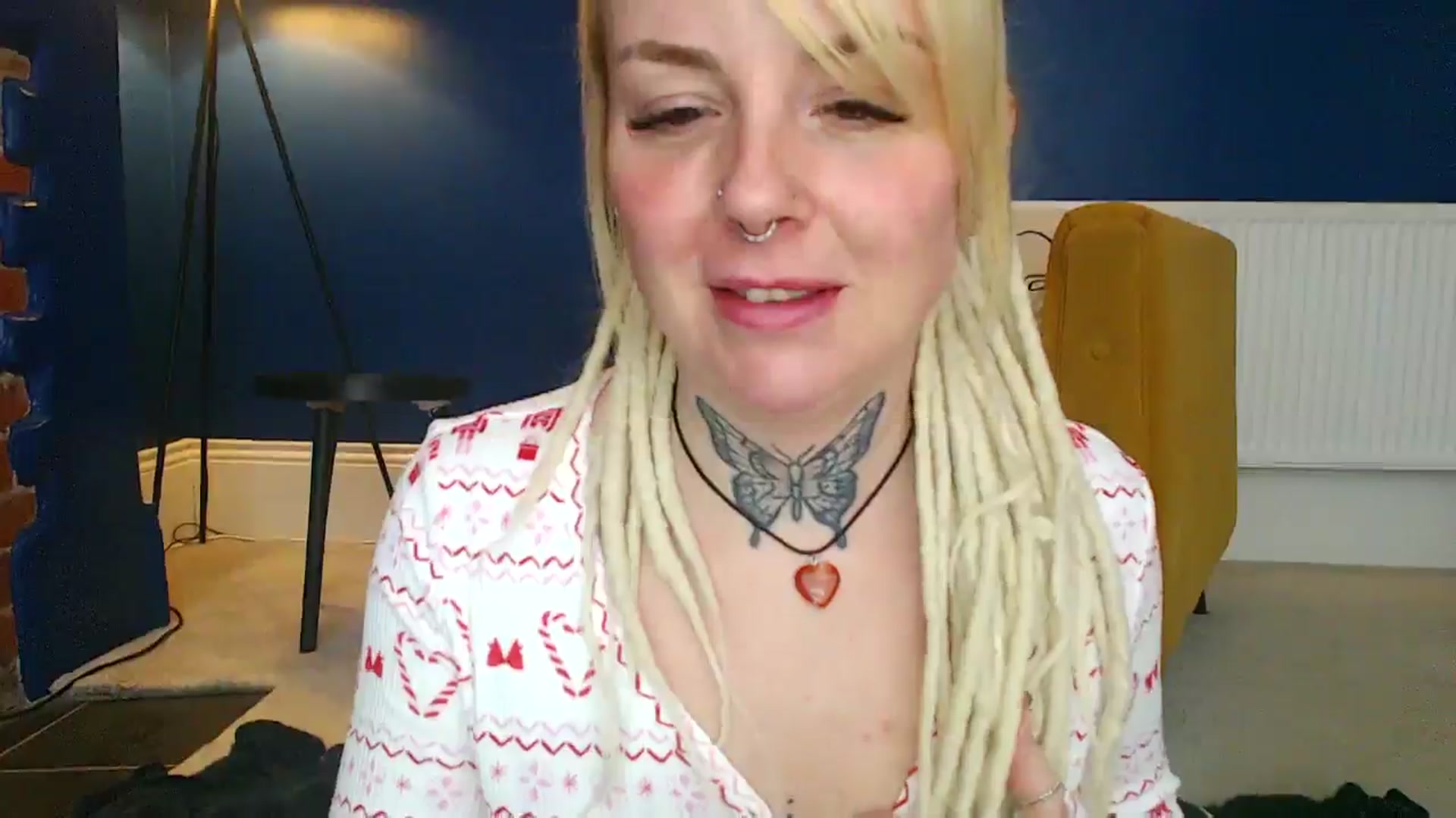 Gallery image thumbnail from pixieDread's myfreecams stream on, 01/21/2026, 13:00 image 2 of 20