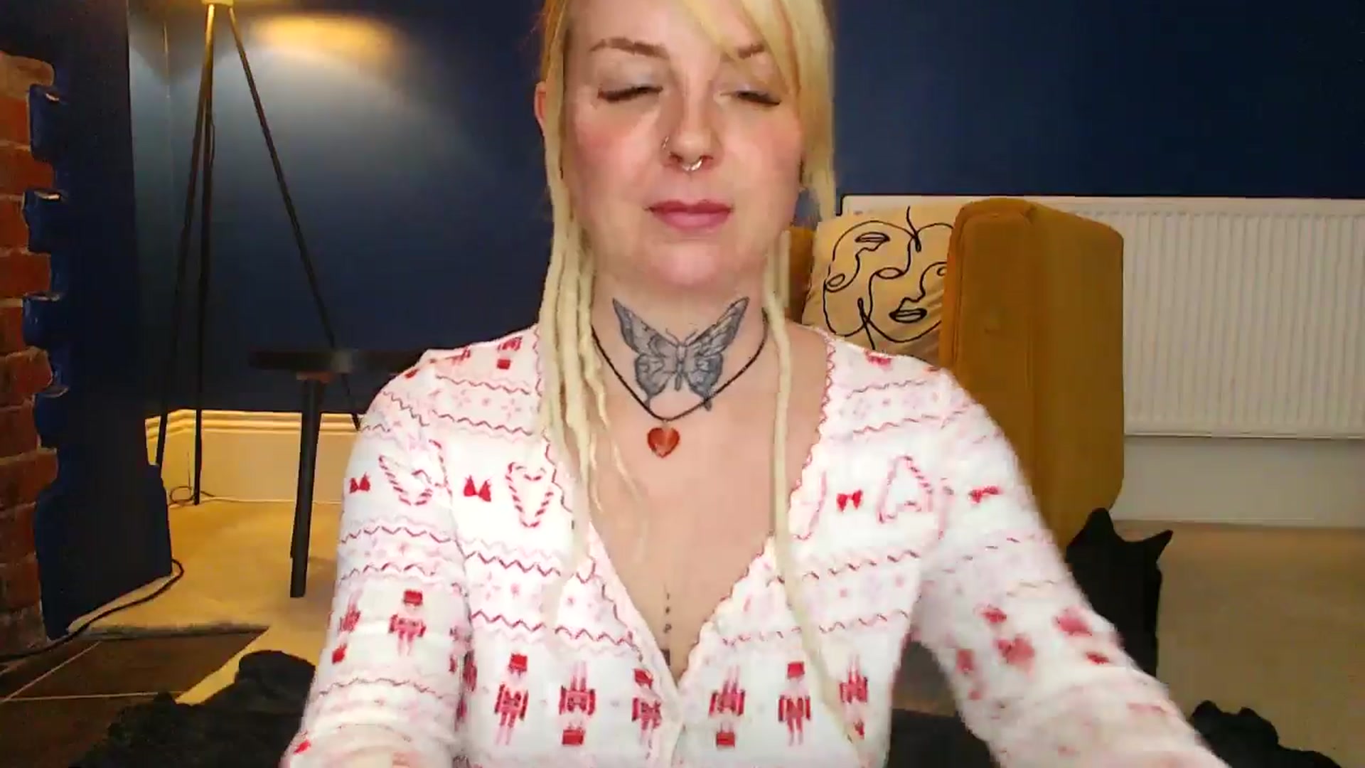 Gallery image thumbnail from pixieDread's myfreecams stream on, 01/21/2026, 13:00 image 10 of 20