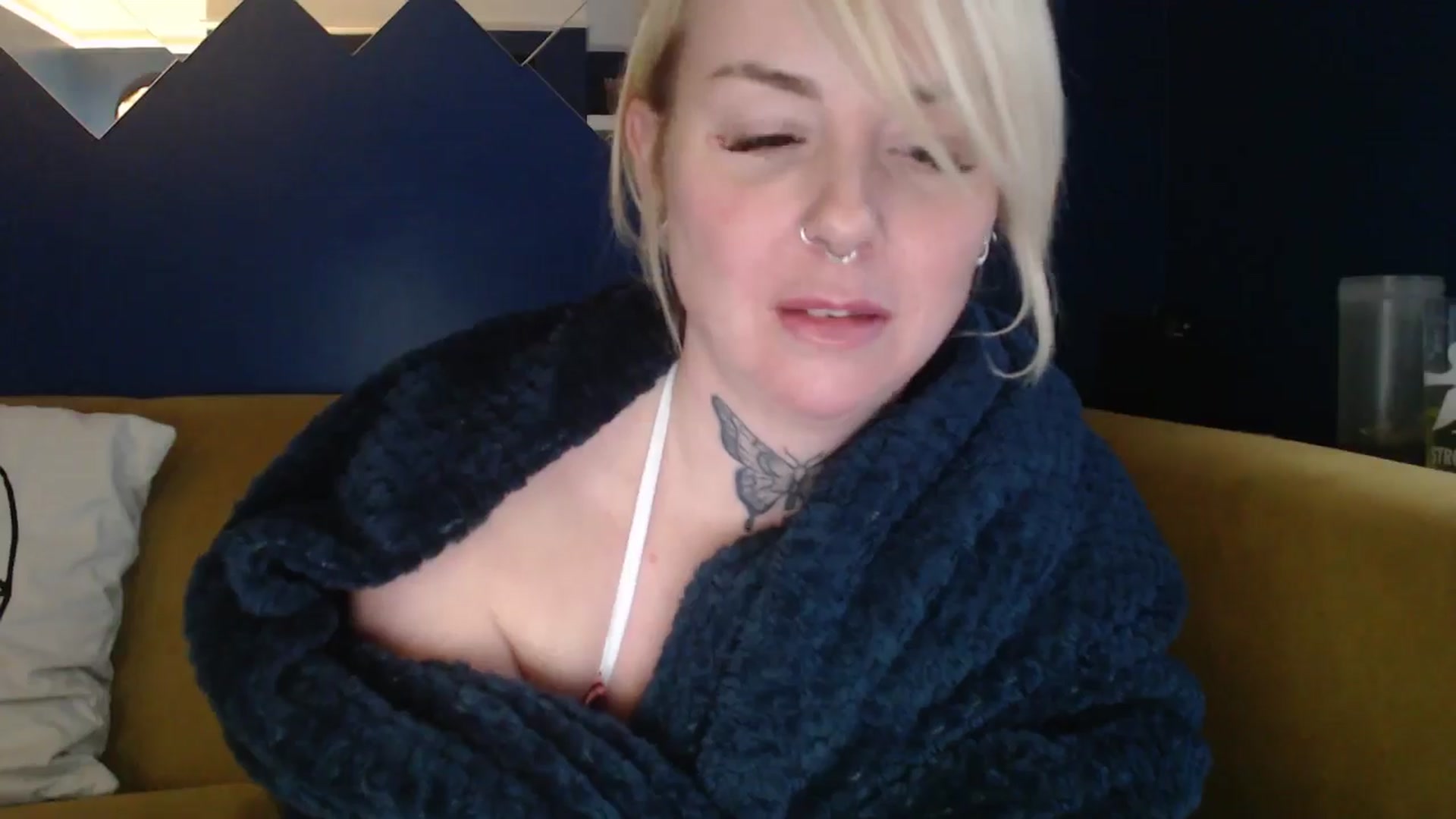 Gallery image thumbnail from pixieDread's myfreecams stream on, 01/26/2026, 14:17 image 17 of 20