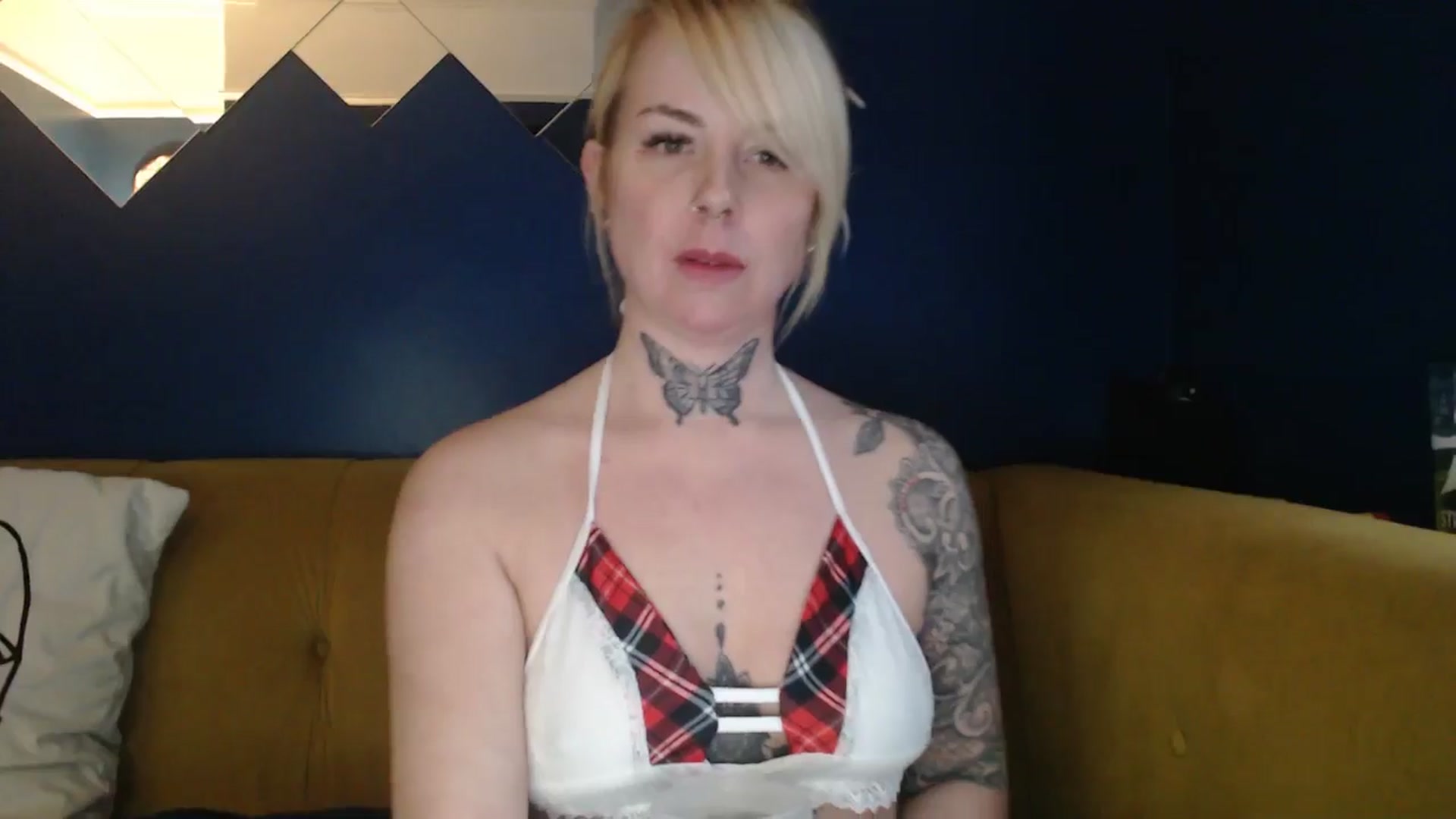 Gallery image thumbnail from pixieDread's myfreecams stream on, 01/26/2026, 14:17 image 9 of 20