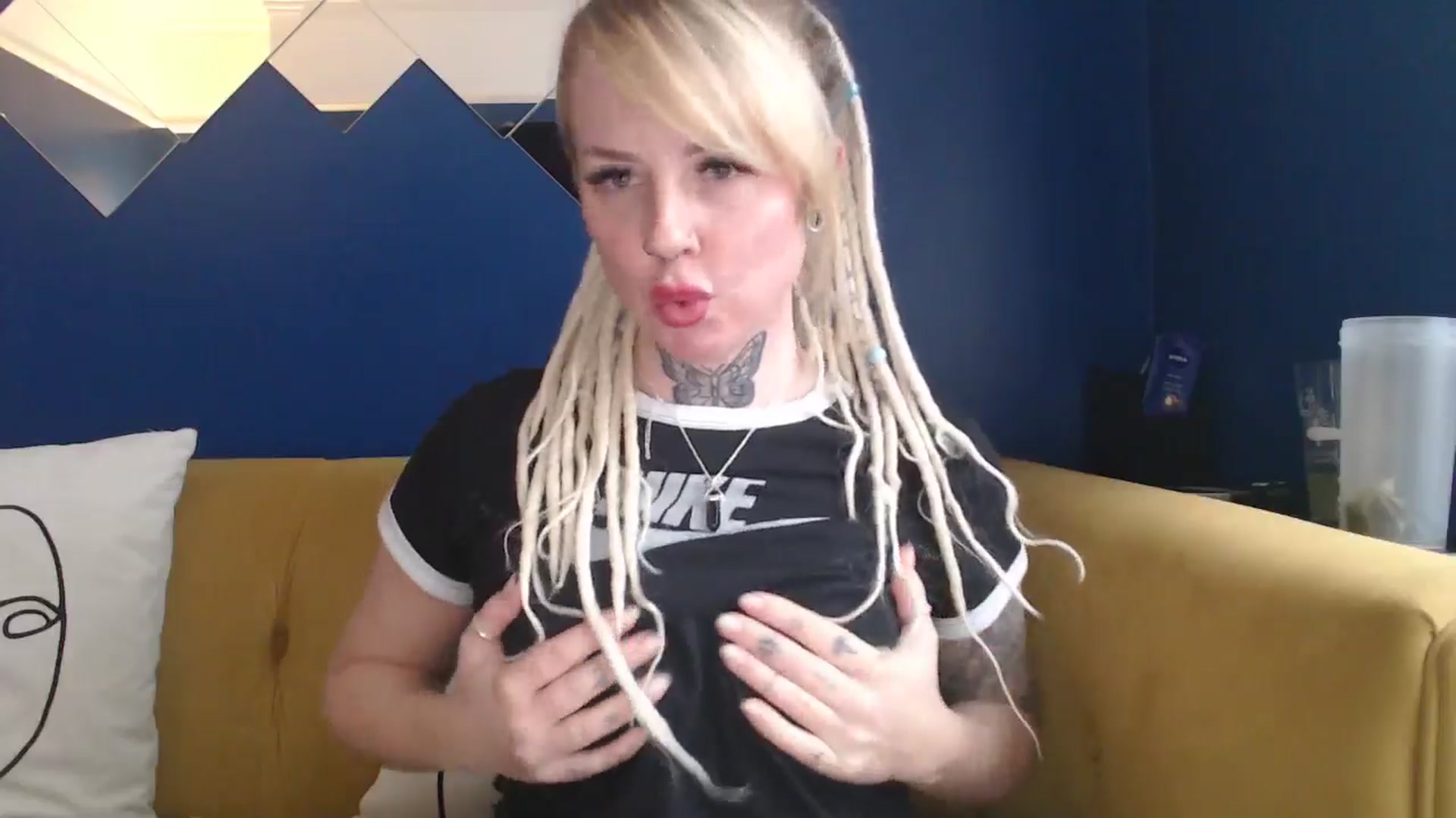 Gallery image thumbnail from pixieDread's myfreecams stream on, 01/28/2026, 14:36 image 15 of 20