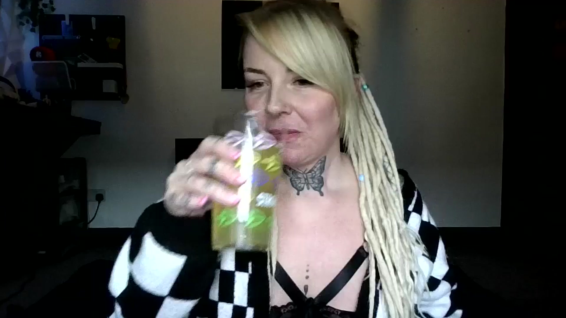 Gallery image thumbnail from pixieDread's myfreecams stream on, 02/12/2026, 13:22 image 1 of 20