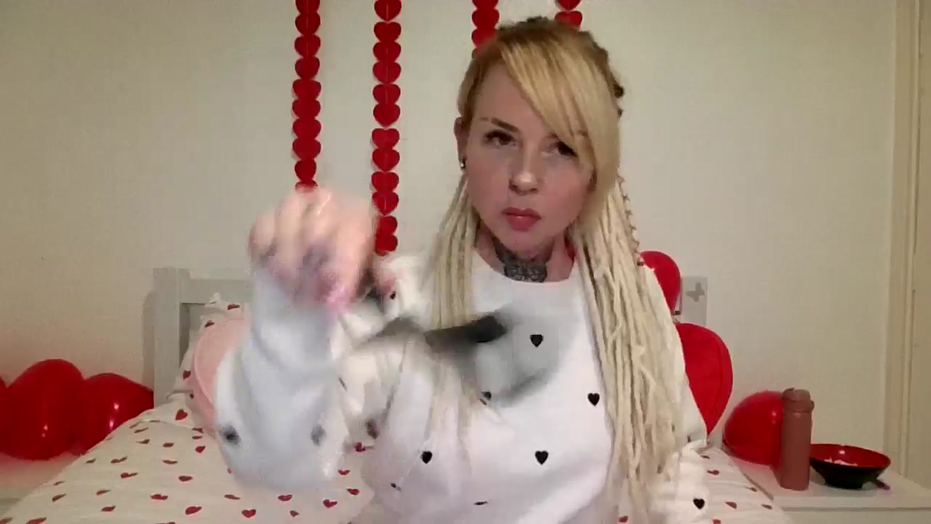 Gallery image thumbnail from pixieDread's myfreecams stream on, 02/13/2026, 19:24 image 17 of 20