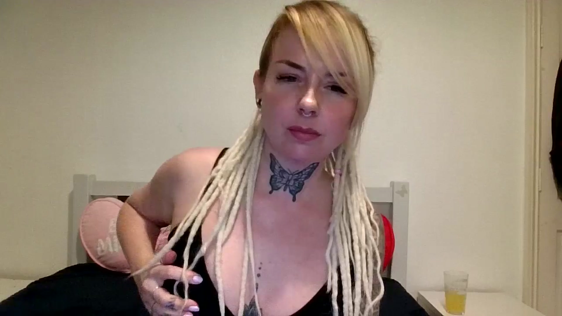 Gallery image thumbnail from pixieDread's myfreecams stream on, 02/27/2026, 20:10 image 17 of 20
