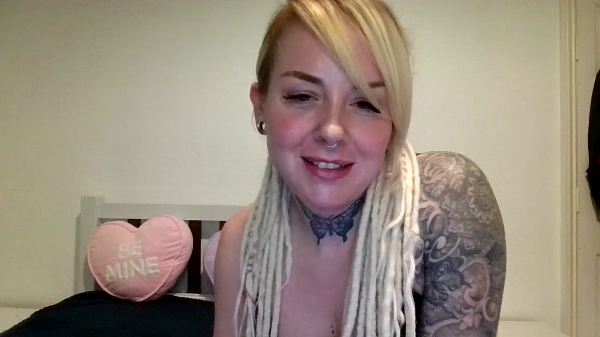 Gallery image thumbnail from pixieDread's myfreecams stream on, 02/27/2026, 20:10 image 9 of 20