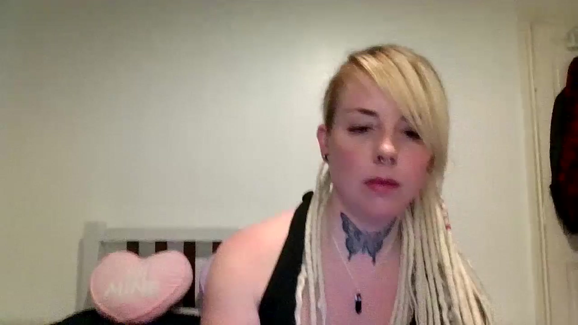 Gallery image thumbnail from pixieDread's myfreecams stream on, 02/28/2026, 15:20 image 1 of 20