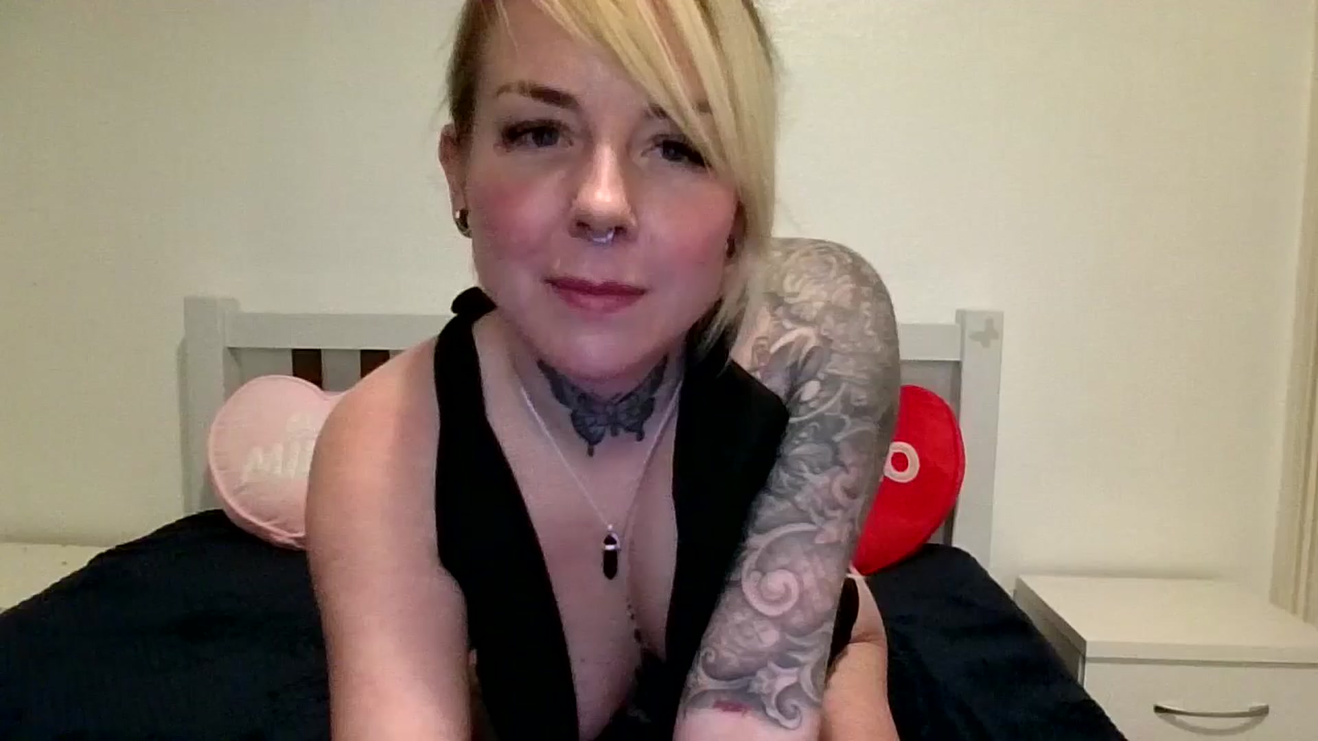 Gallery image thumbnail from pixieDread's myfreecams stream on, 02/28/2026, 15:20 image 10 of 20