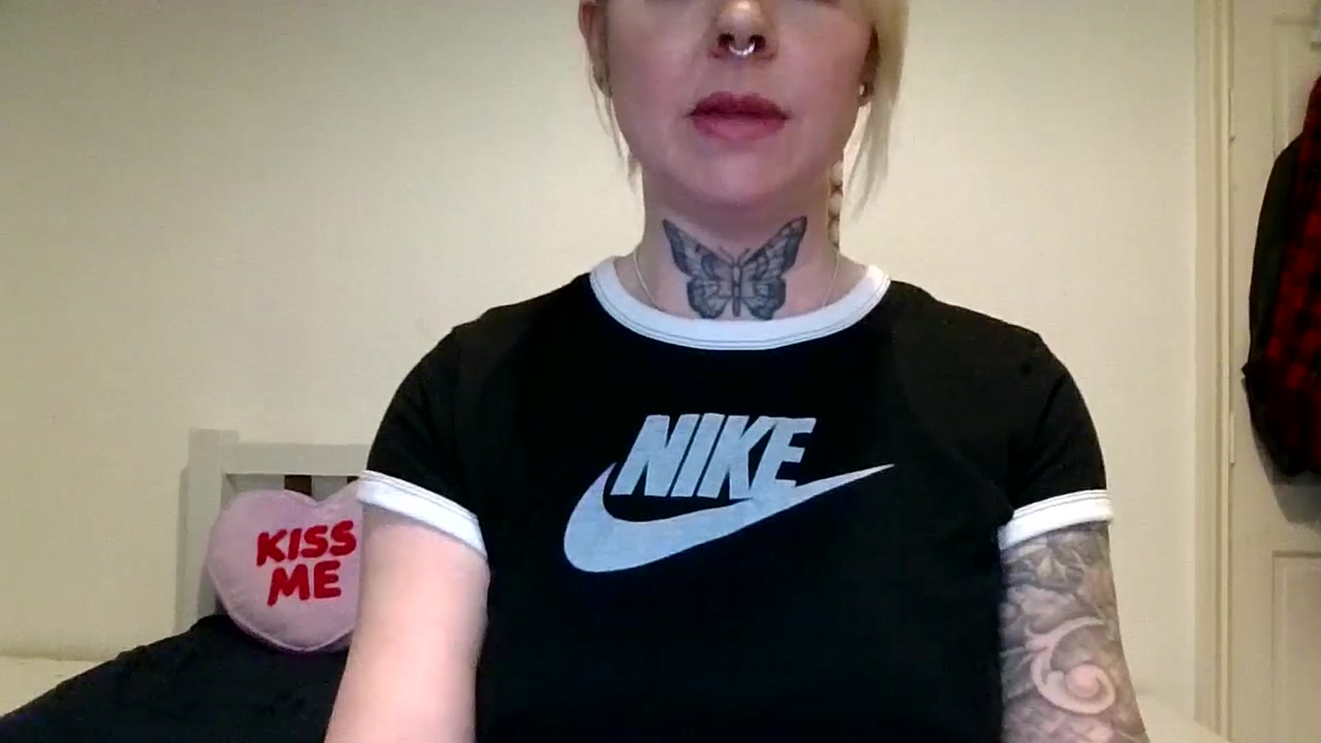 Gallery image thumbnail from pixieDread's myfreecams stream on, 03/01/2026, 15:11 image 8 of 20