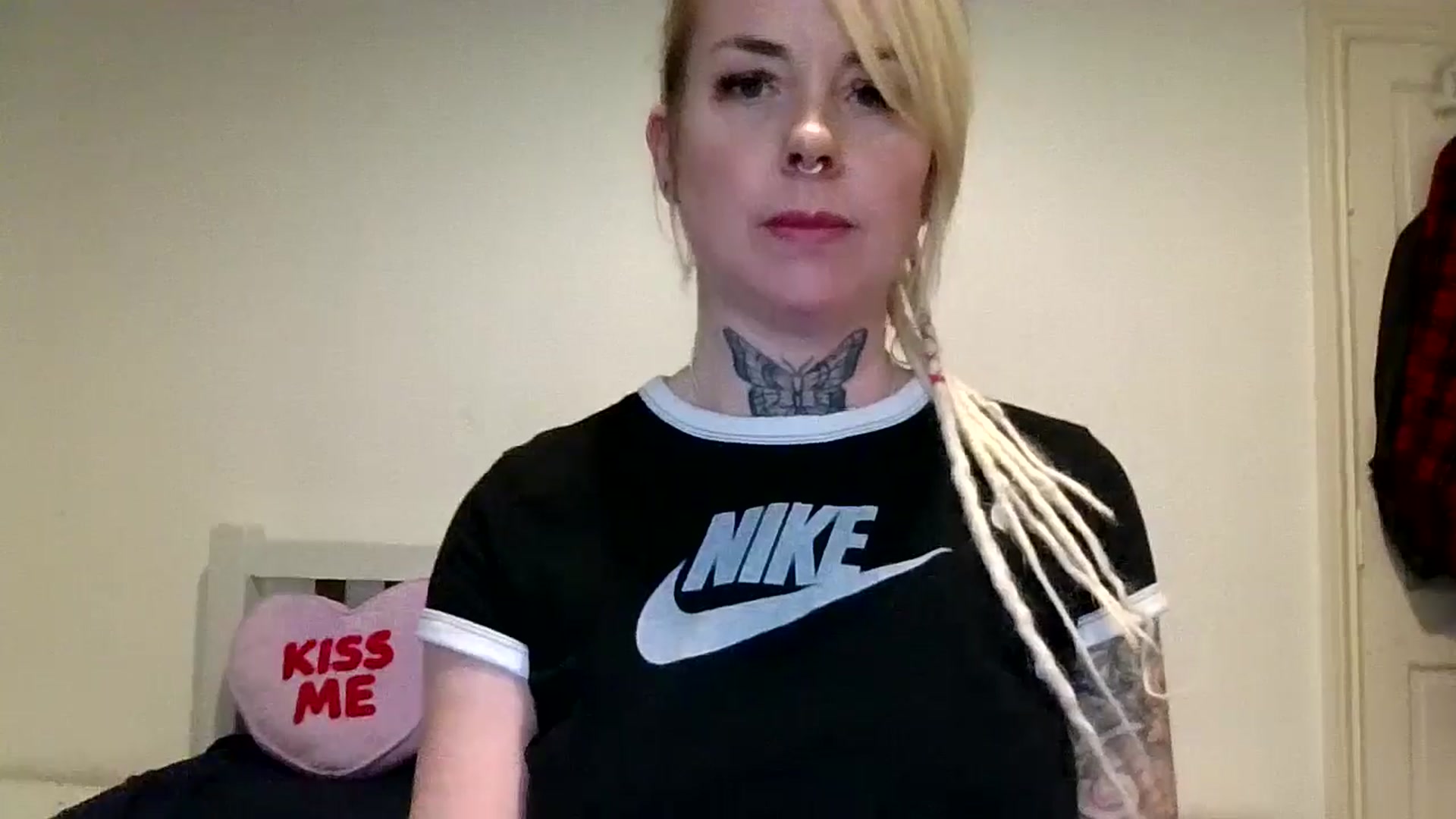 Gallery image thumbnail from pixieDread's myfreecams stream on, 03/01/2026, 15:11 image 11 of 20
