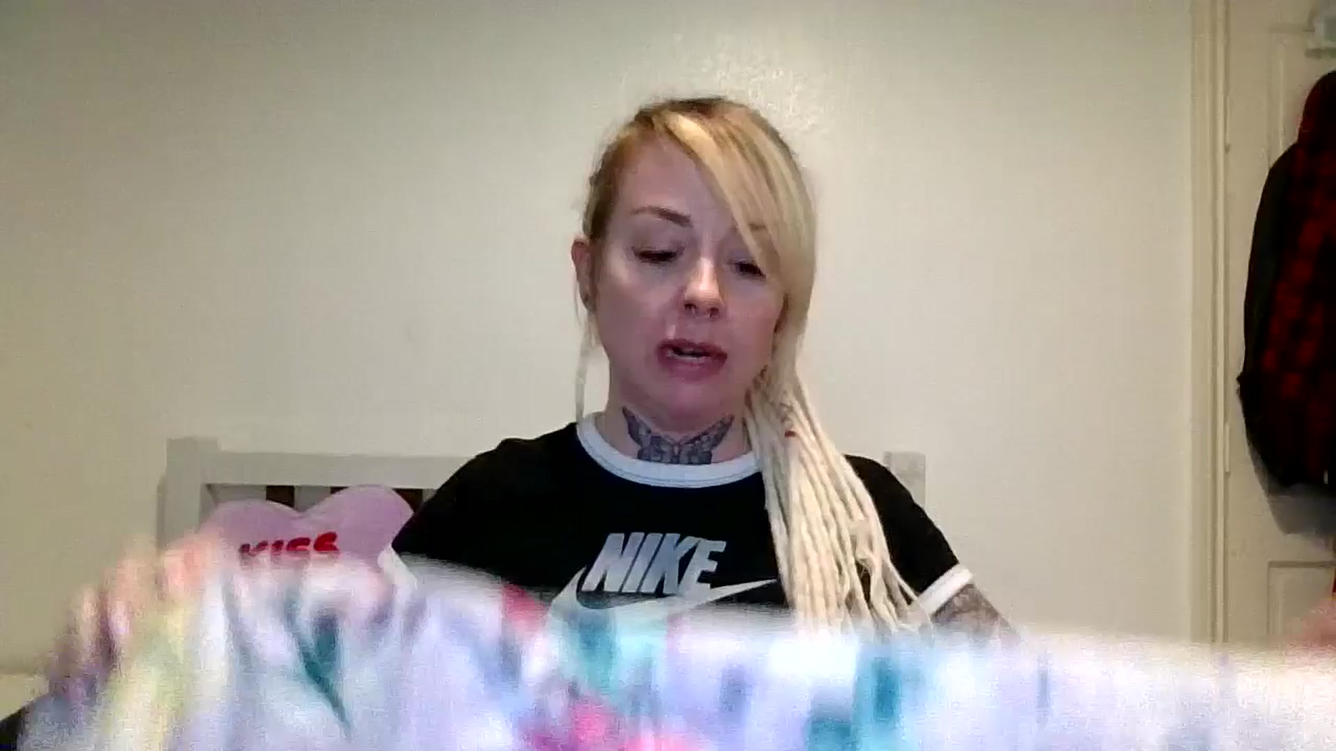 Gallery image thumbnail from pixieDread's myfreecams stream on, 03/01/2026, 15:11 image 1 of 20