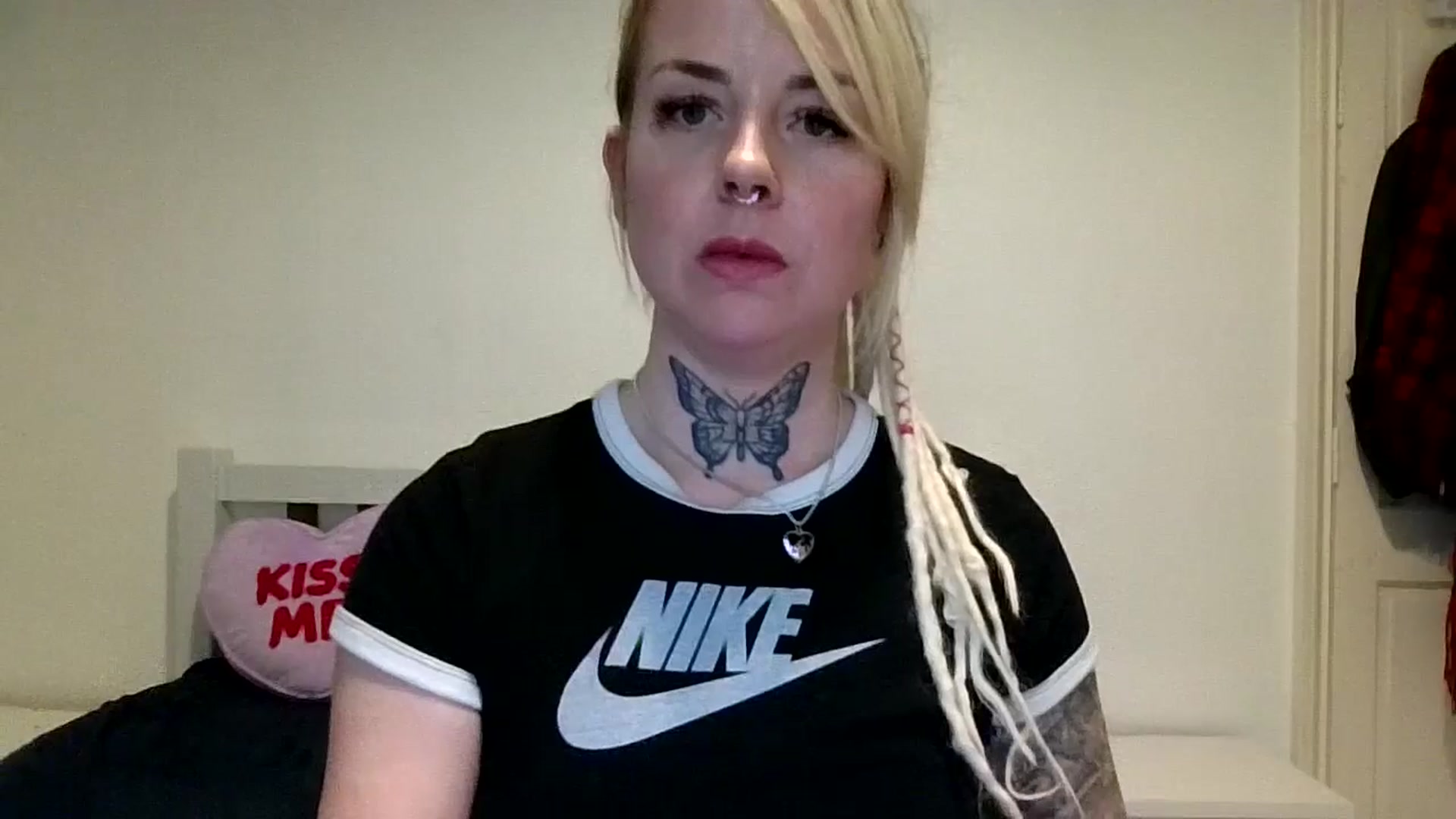 Gallery image thumbnail from pixieDread's myfreecams stream on, 03/01/2026, 15:11 image 17 of 20