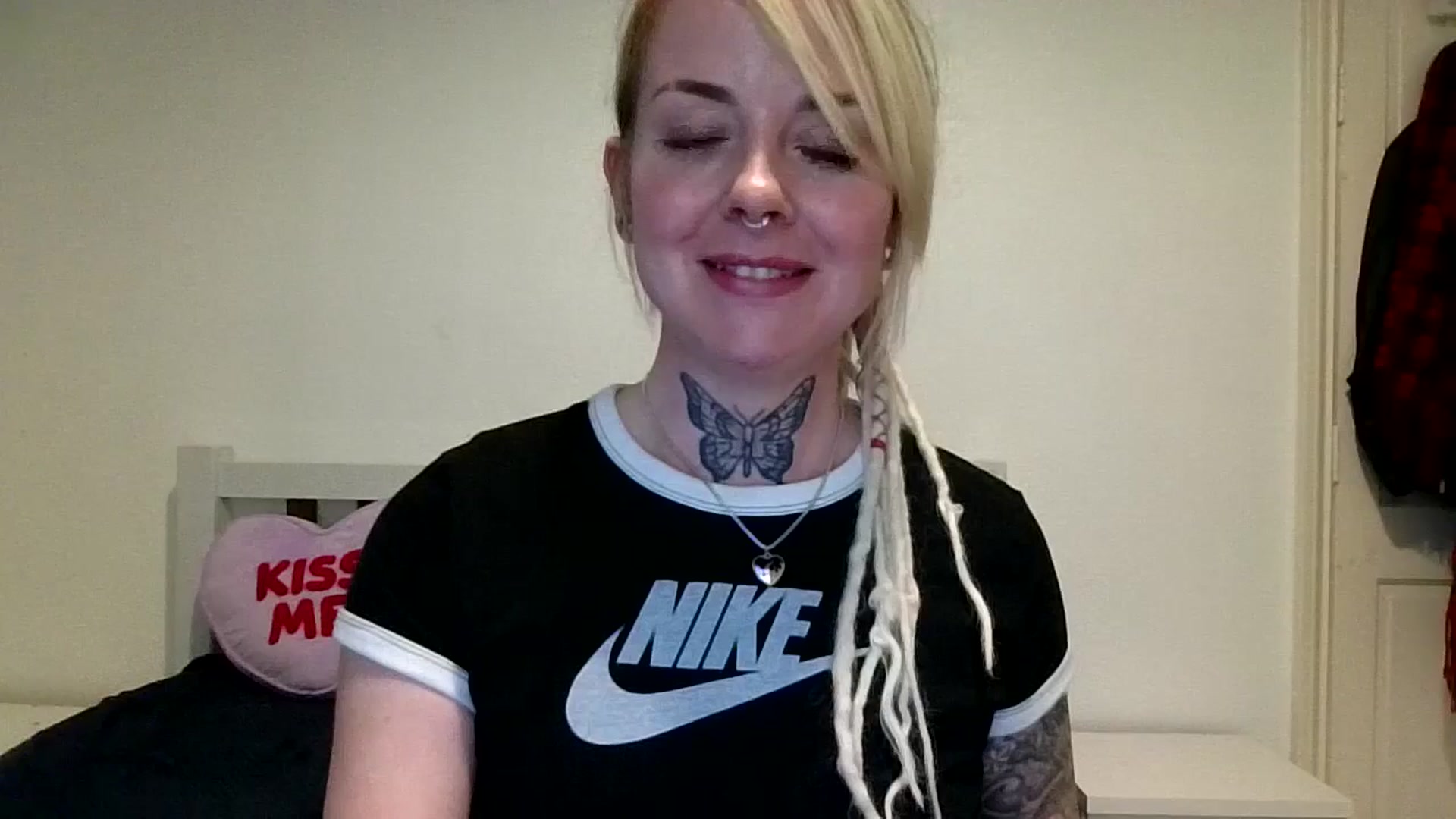 Gallery image thumbnail from pixieDread's myfreecams stream on, 03/01/2026, 15:11 image 20 of 20