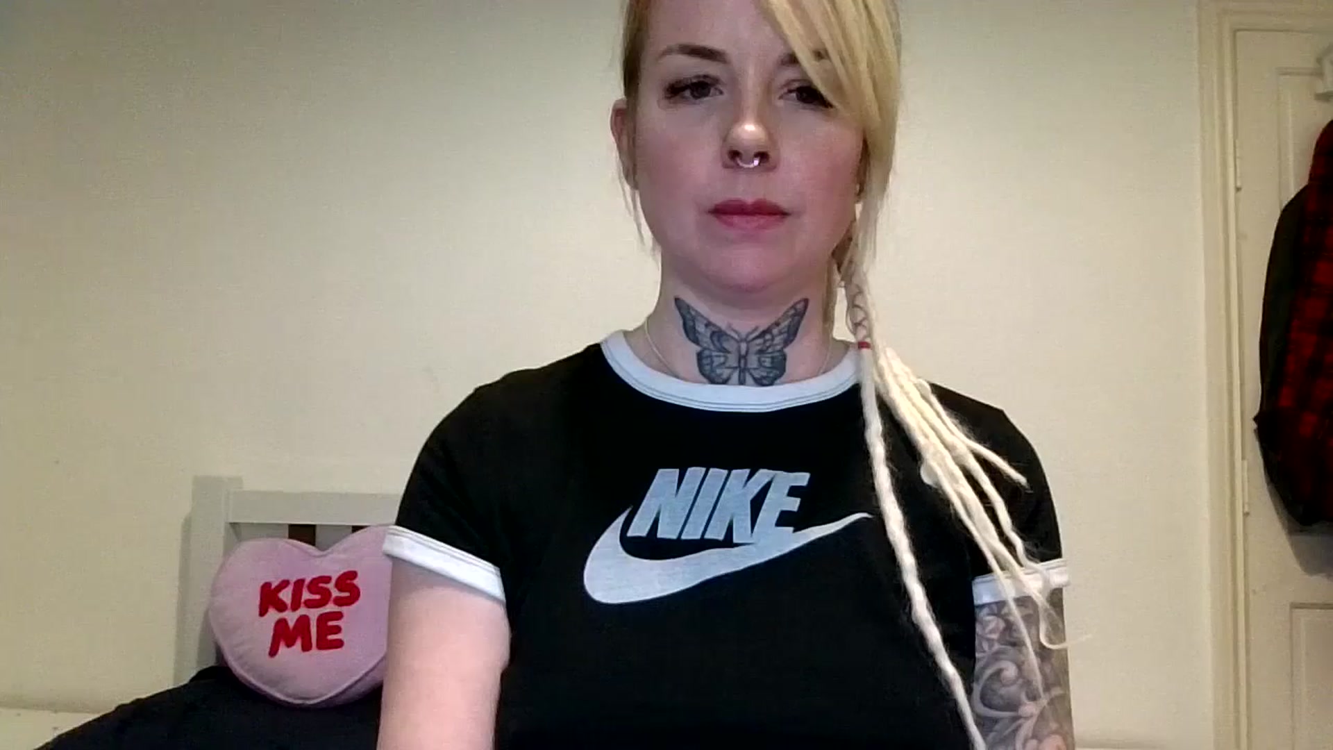 Gallery image thumbnail from pixieDread's myfreecams stream on, 03/01/2026, 15:11 image 10 of 20