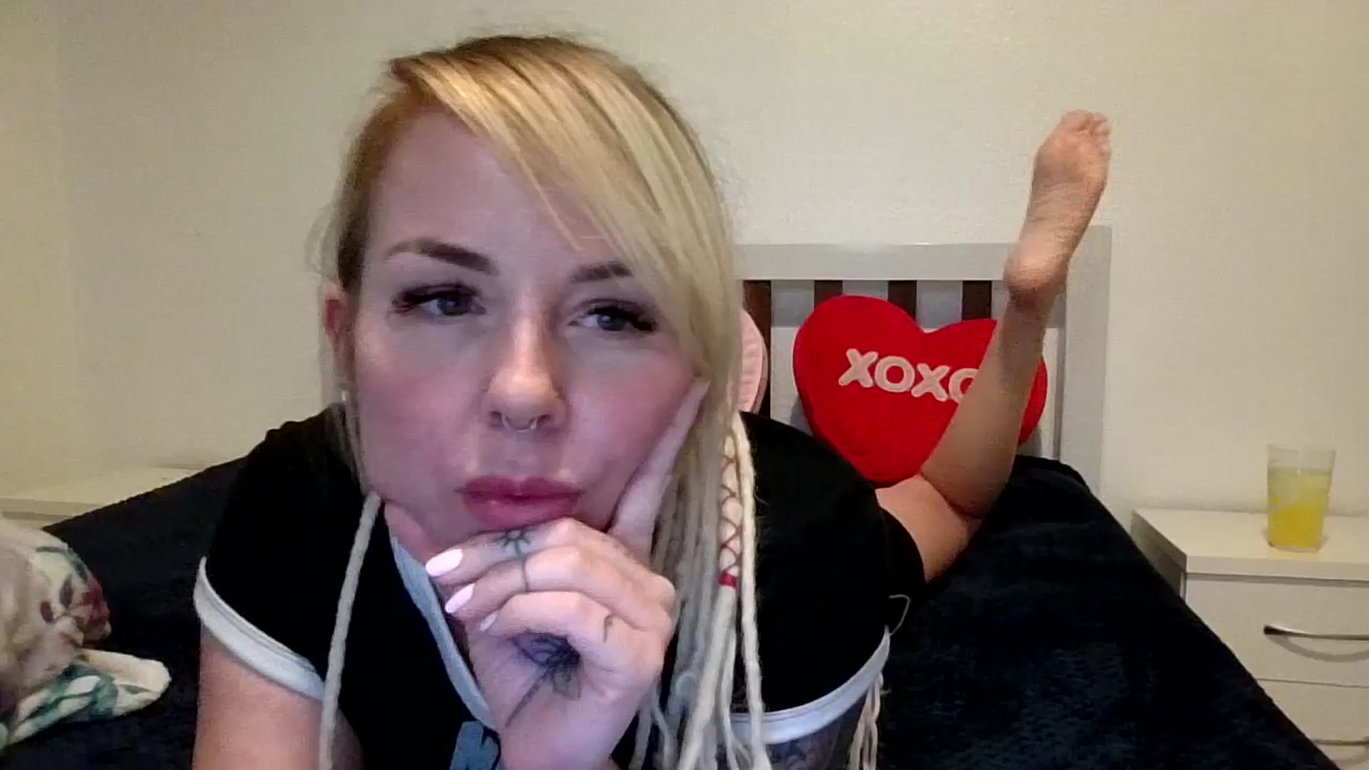 Gallery image thumbnail from pixieDread's myfreecams stream on, 03/01/2026, 17:37 image 10 of 20