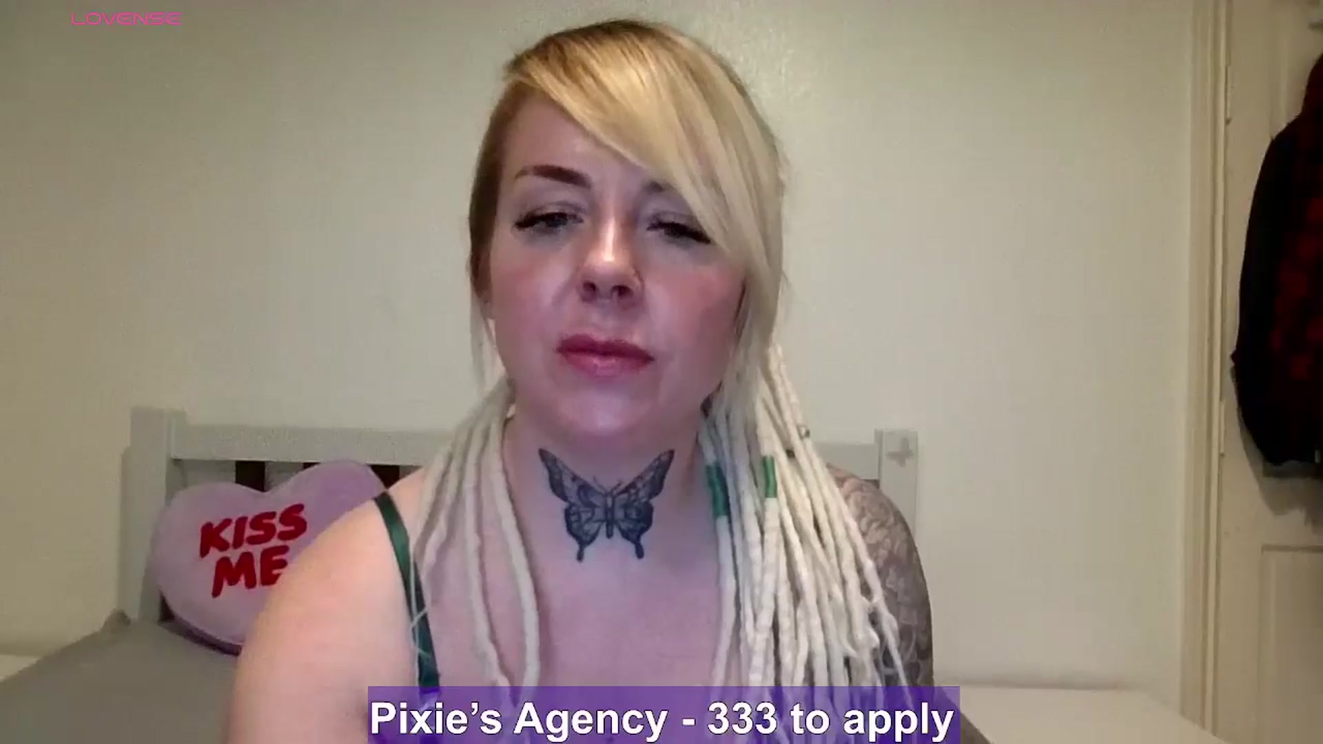 Gallery image thumbnail from pixieDread's myfreecams stream on, 03/23/2026, 12:59 image 11 of 20