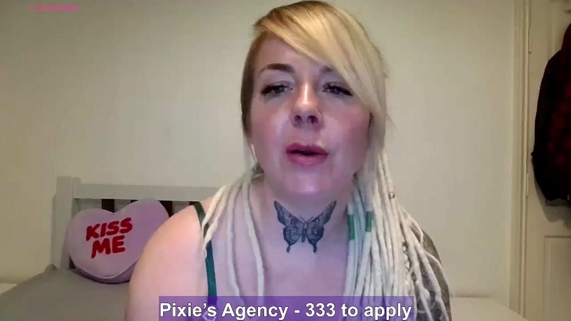 Gallery image thumbnail from pixieDread's myfreecams stream on, 03/23/2026, 12:59 image 15 of 20