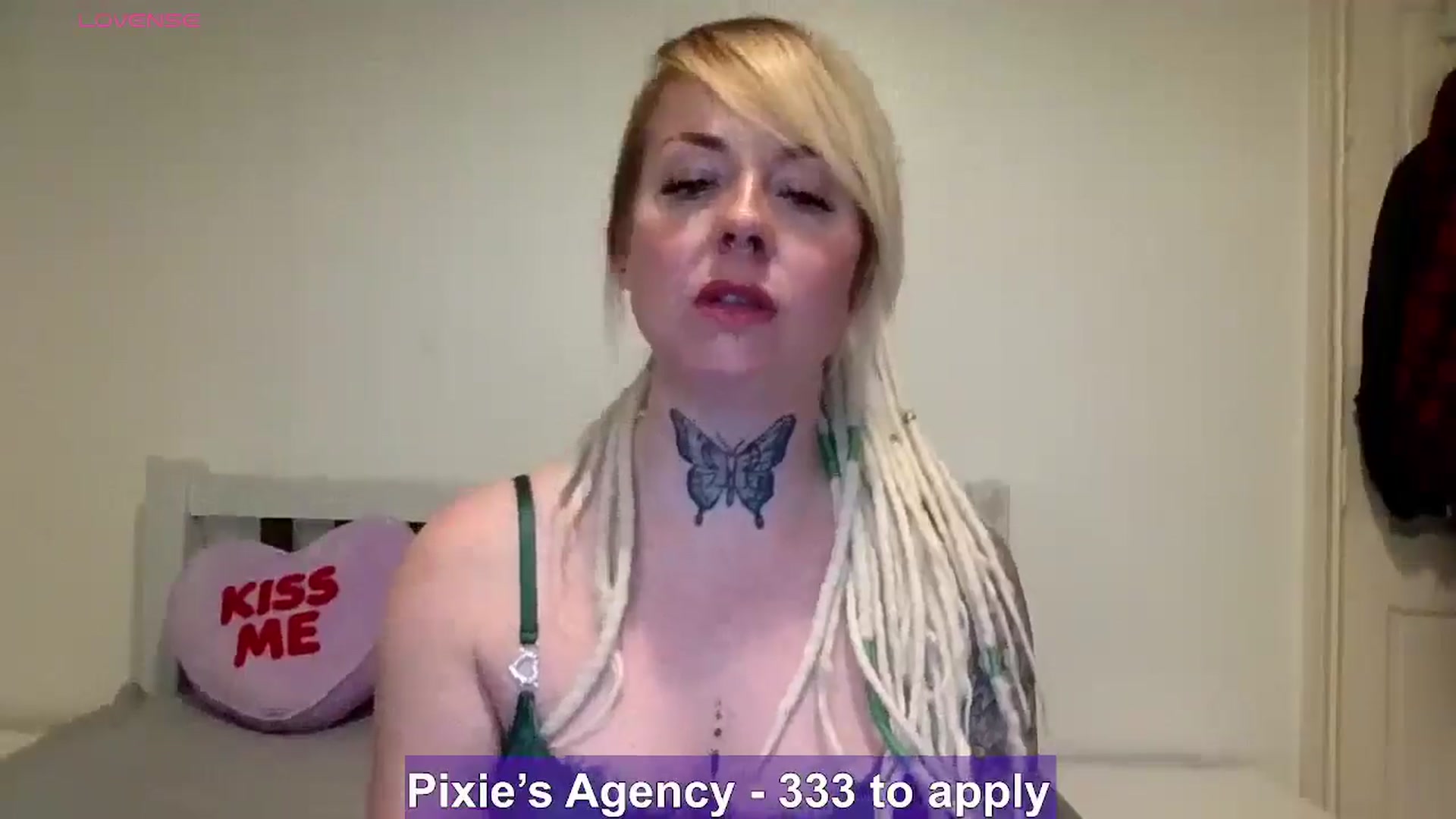 Gallery image thumbnail from pixieDread's myfreecams stream on, 03/23/2026, 12:59 image 4 of 20