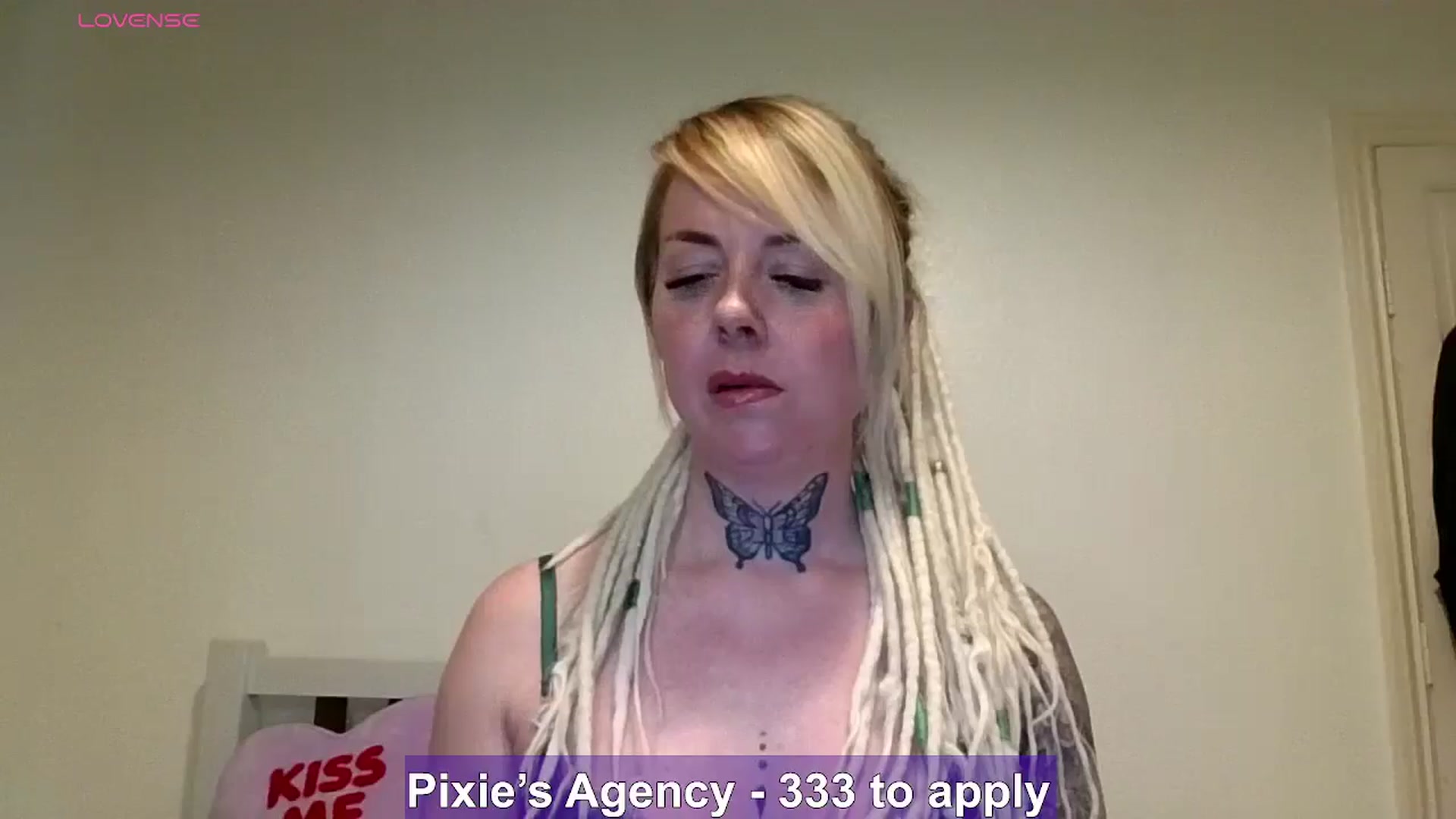 Gallery image thumbnail from pixieDread's myfreecams stream on, 03/23/2026, 14:00 image 19 of 20