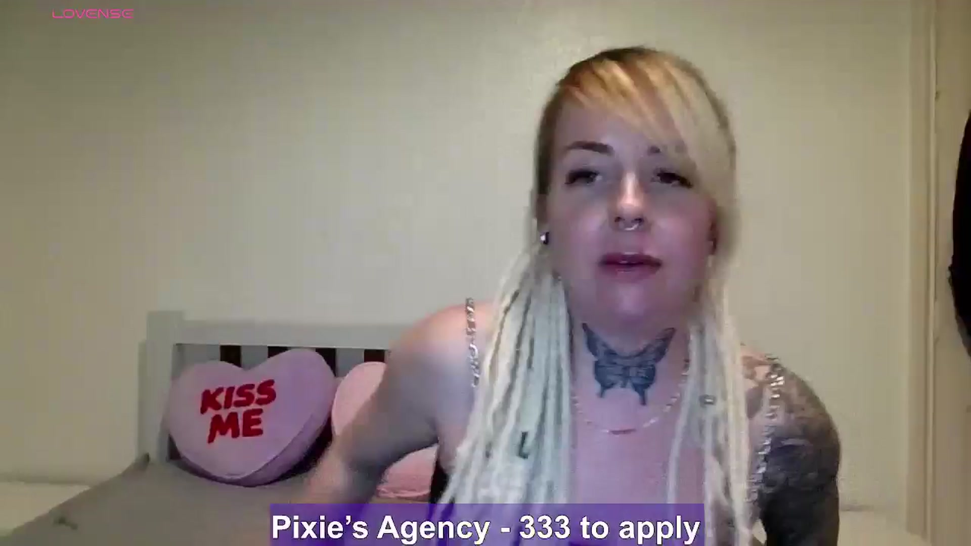 Gallery image thumbnail from pixieDread's myfreecams stream on, 03/24/2026, 17:41 image 1 of 20