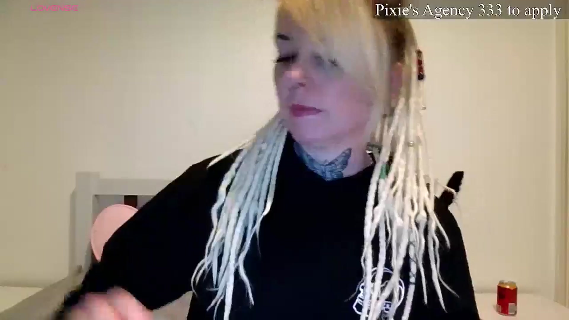 Gallery image thumbnail from pixieDread's myfreecams stream on, 03/31/2026, 15:30 image 20 of 20