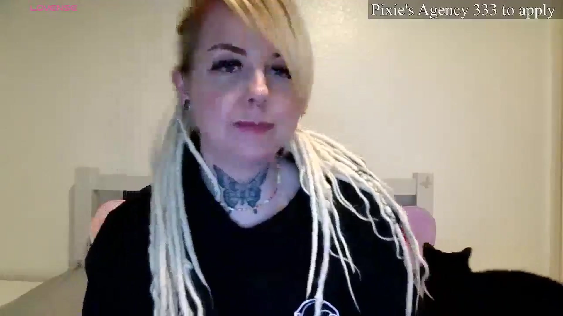 Gallery image thumbnail from pixieDread's myfreecams stream on, 03/31/2026, 15:30 image 6 of 20