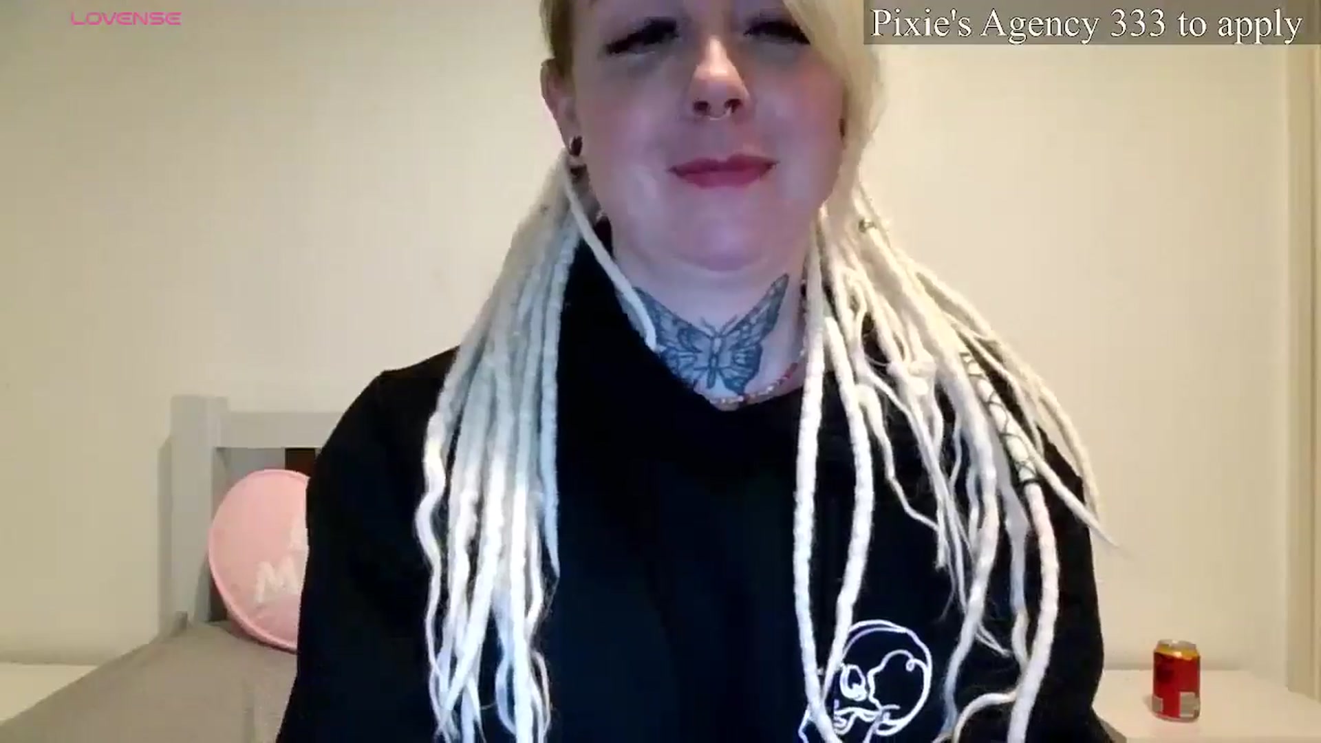 Gallery image thumbnail from pixieDread's myfreecams stream on, 03/31/2026, 15:30 image 8 of 20