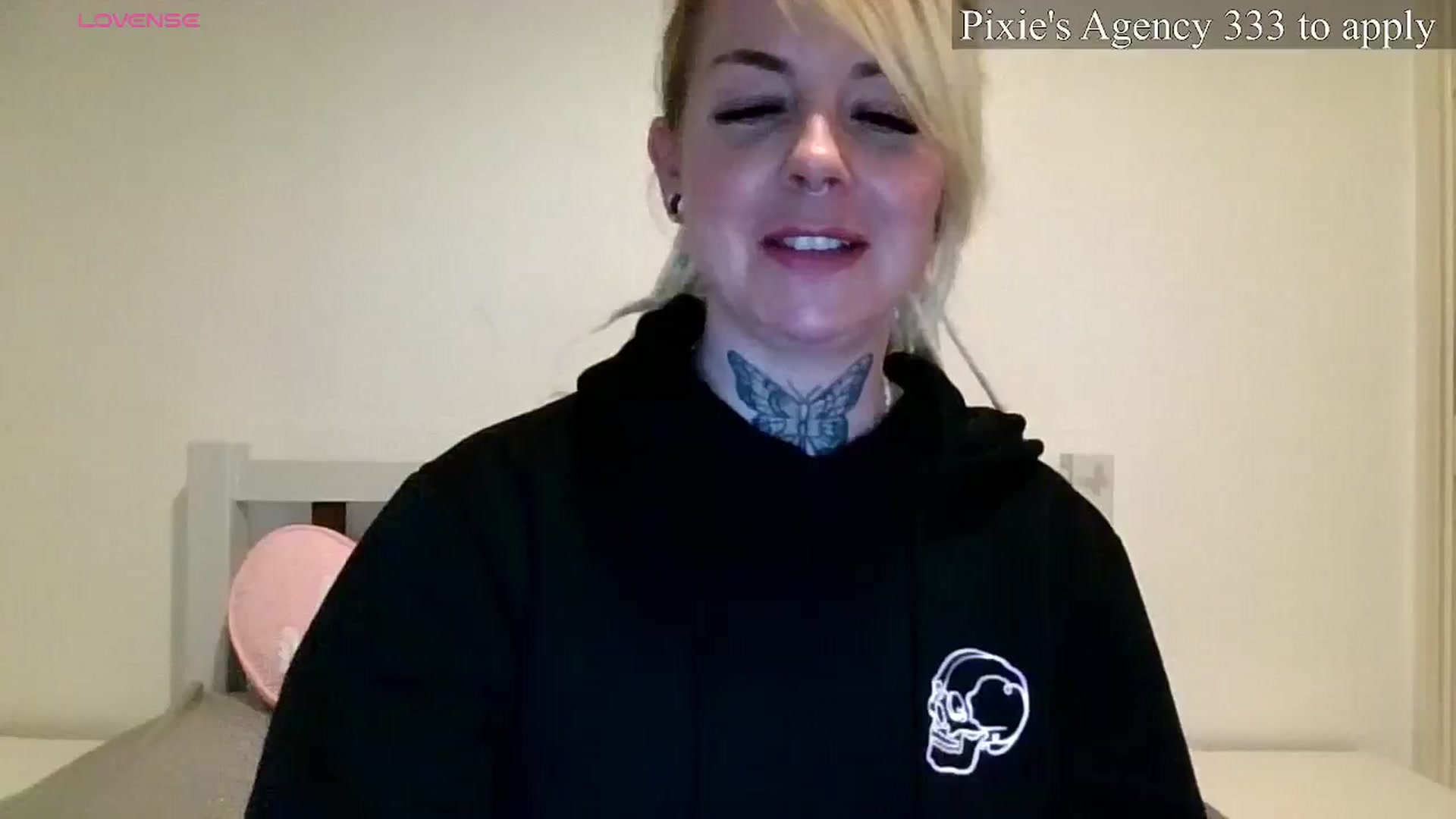 Gallery image thumbnail from pixieDread's myfreecams stream on, 03/31/2026, 16:27 image 5 of 20