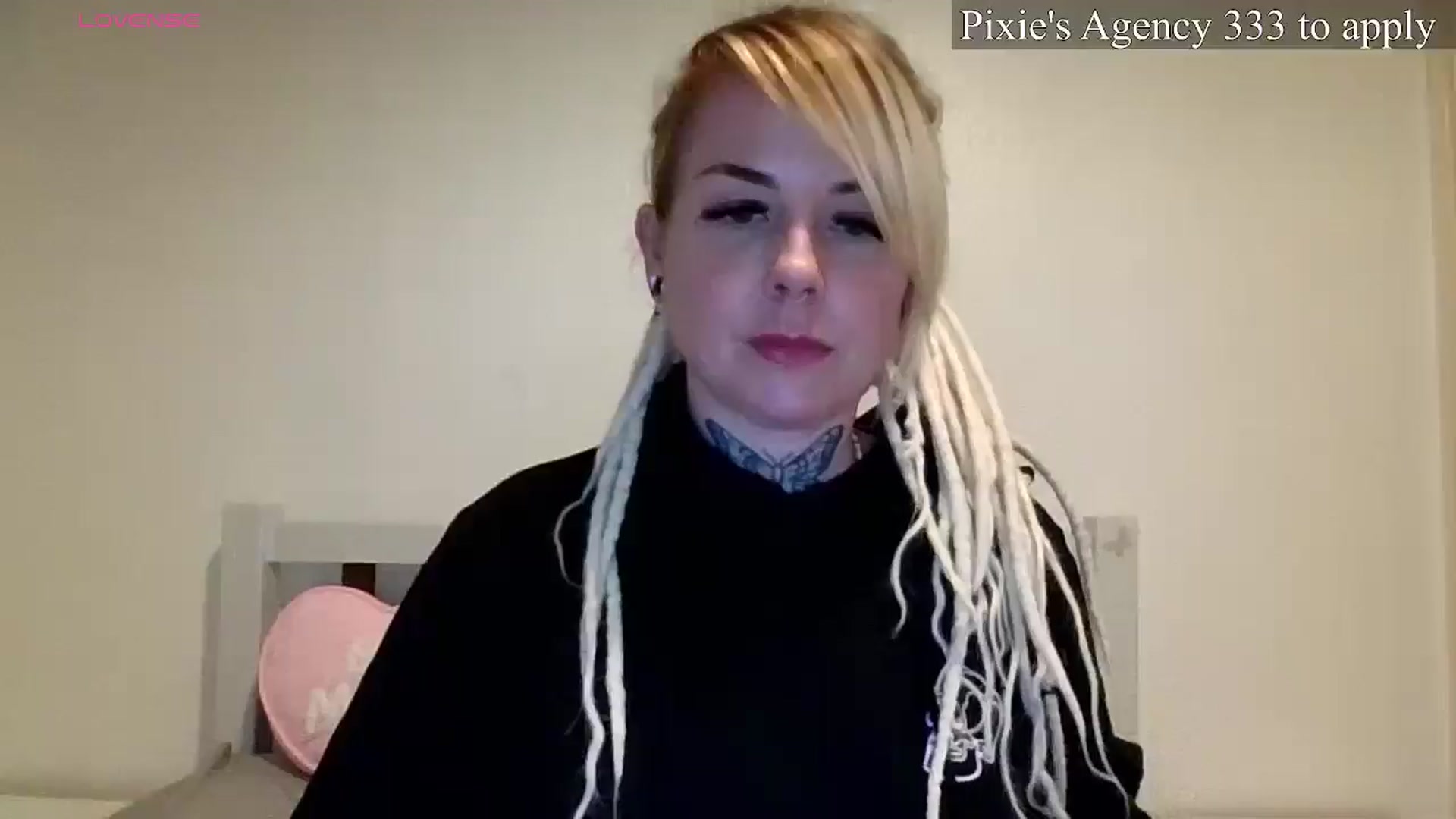 Gallery image thumbnail from pixieDread's myfreecams stream on, 03/31/2026, 16:27 image 1 of 20
