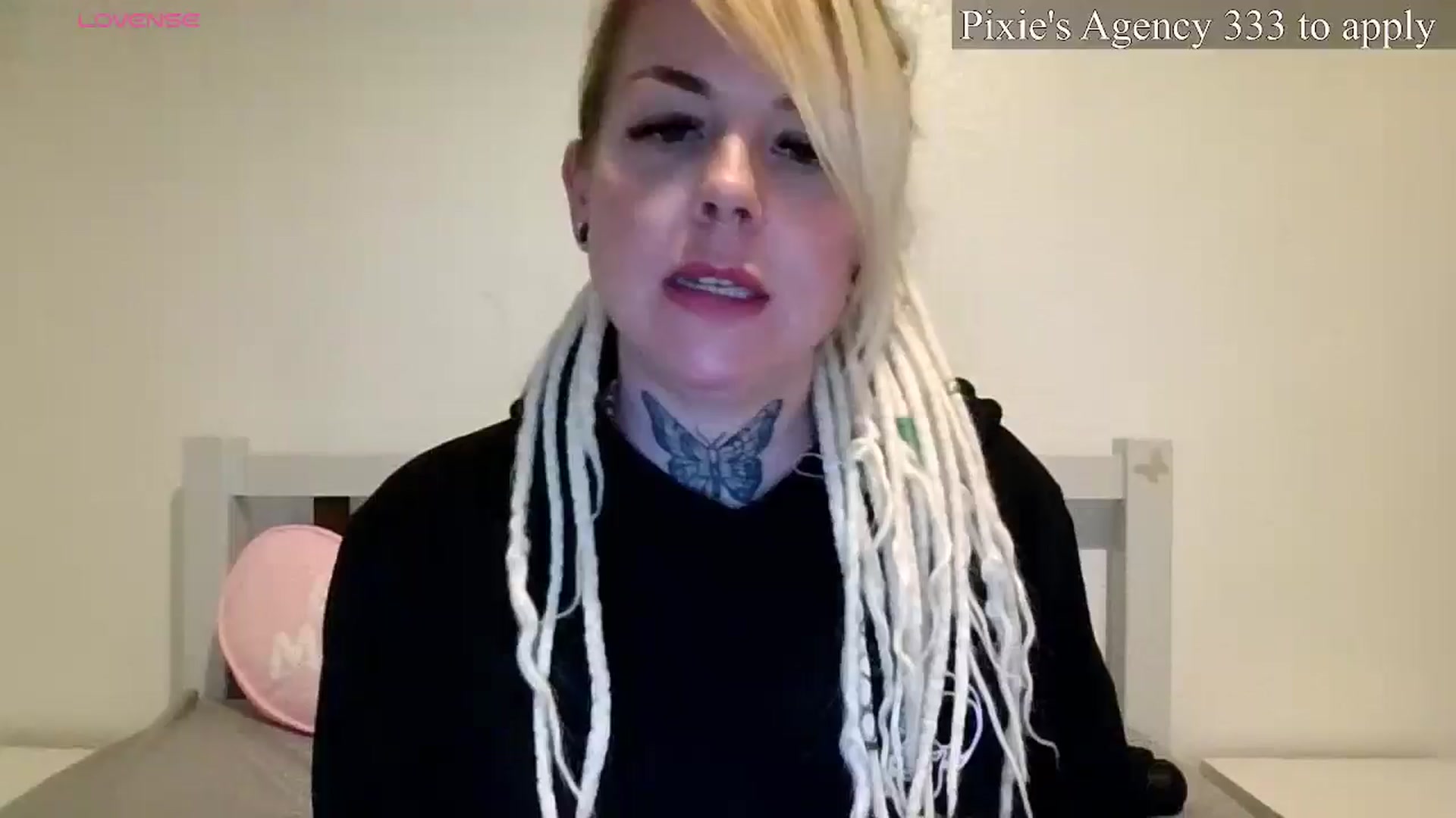 Gallery image thumbnail from pixieDread's myfreecams stream on, 03/31/2026, 16:27 image 17 of 20